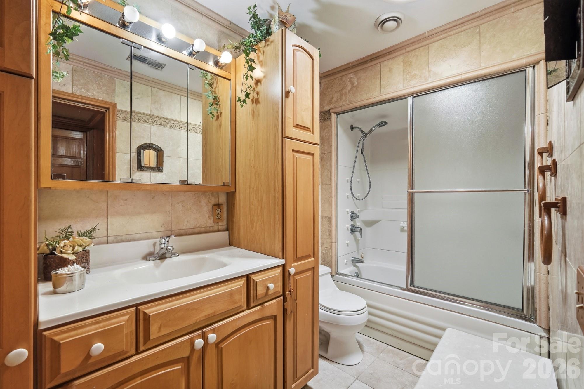 223 Millwood Lane — Charlotte