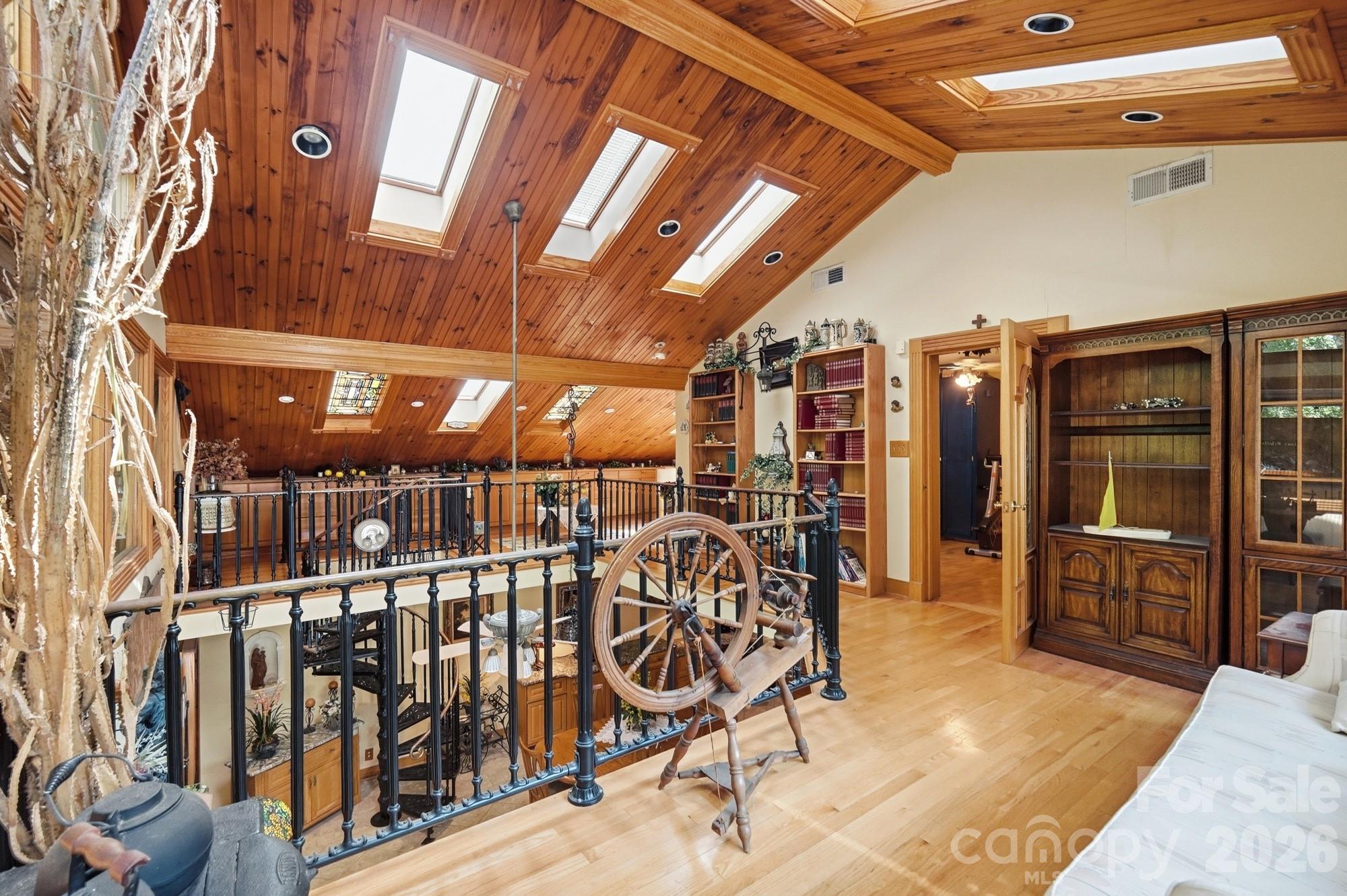 223 Millwood Lane — Charlotte