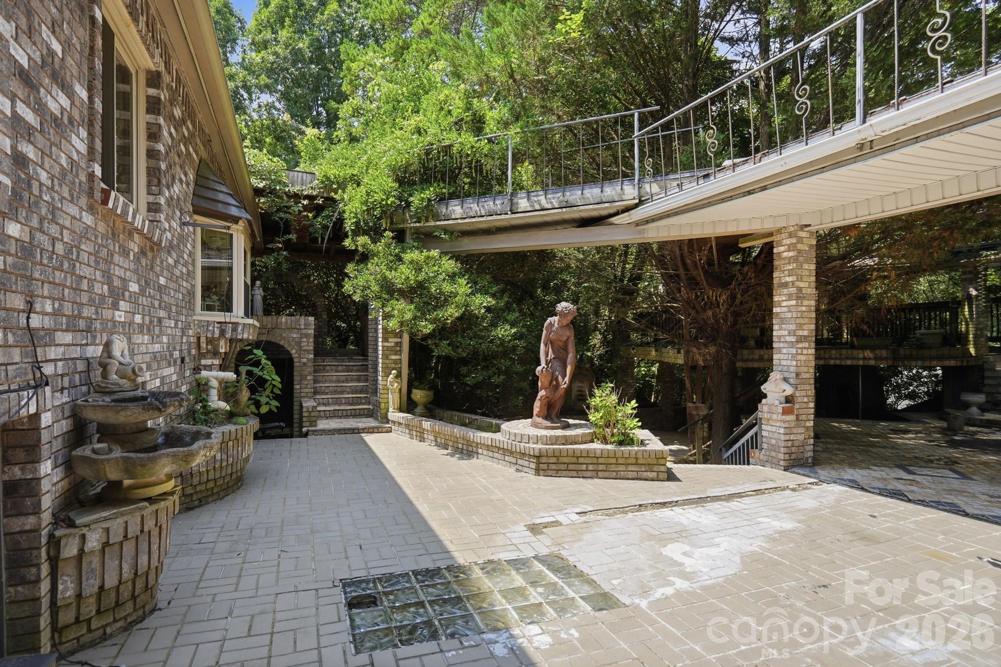 223 Millwood Lane — Charlotte