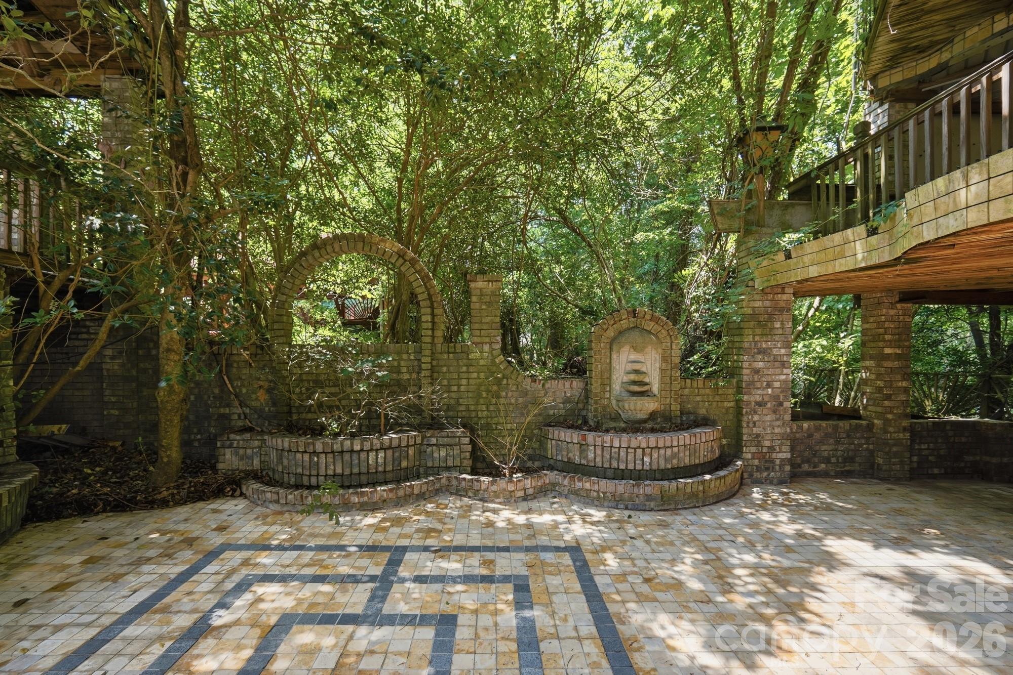223 Millwood Lane — Charlotte