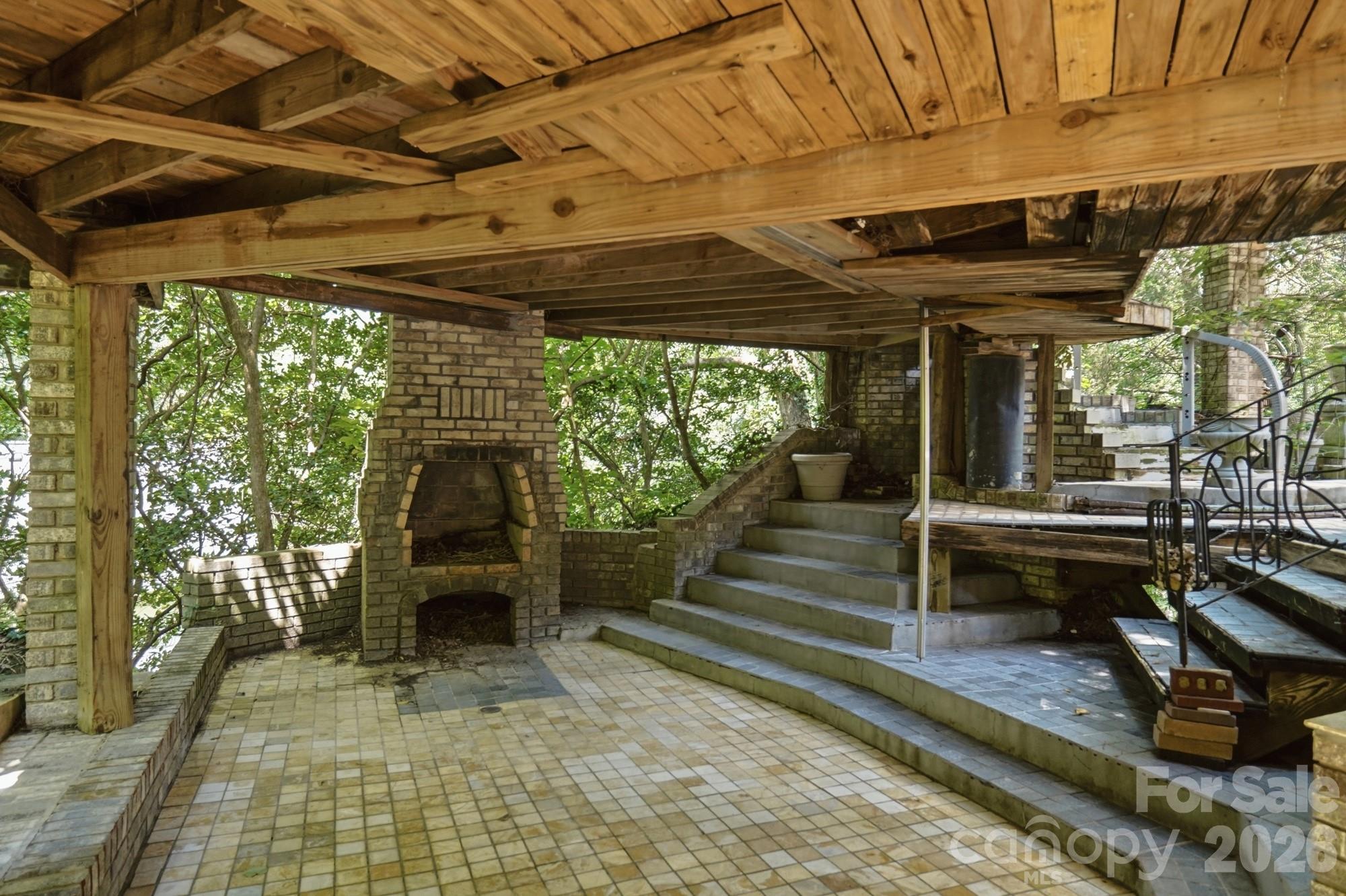 223 Millwood Lane — Charlotte