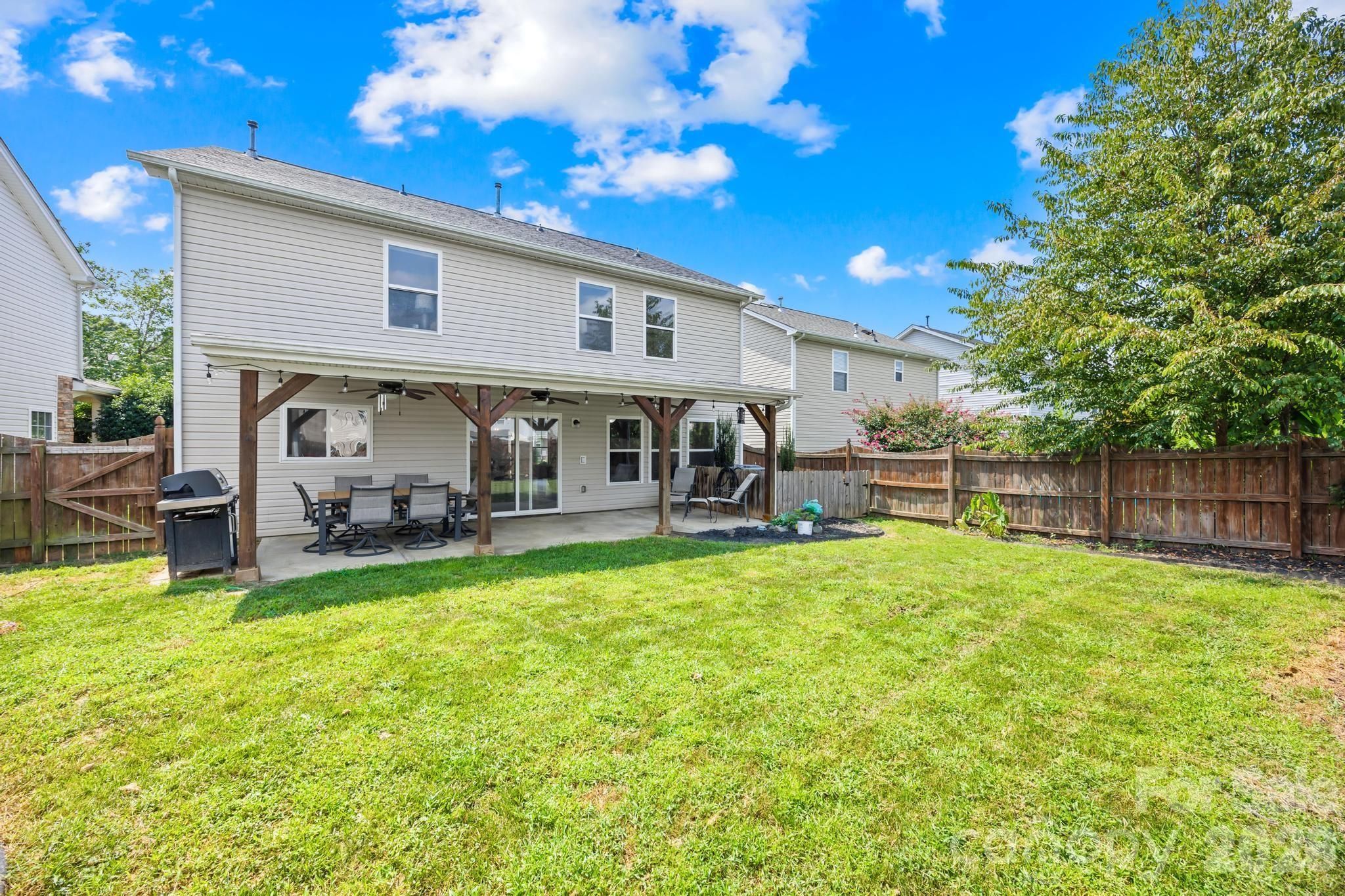 320 Lameshur Lane — Monroe