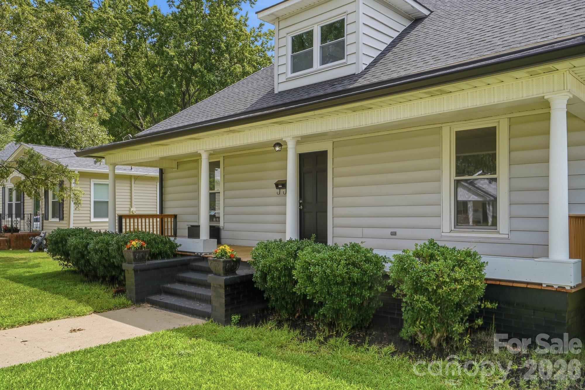 327 S Spruce Street — Rock Hill