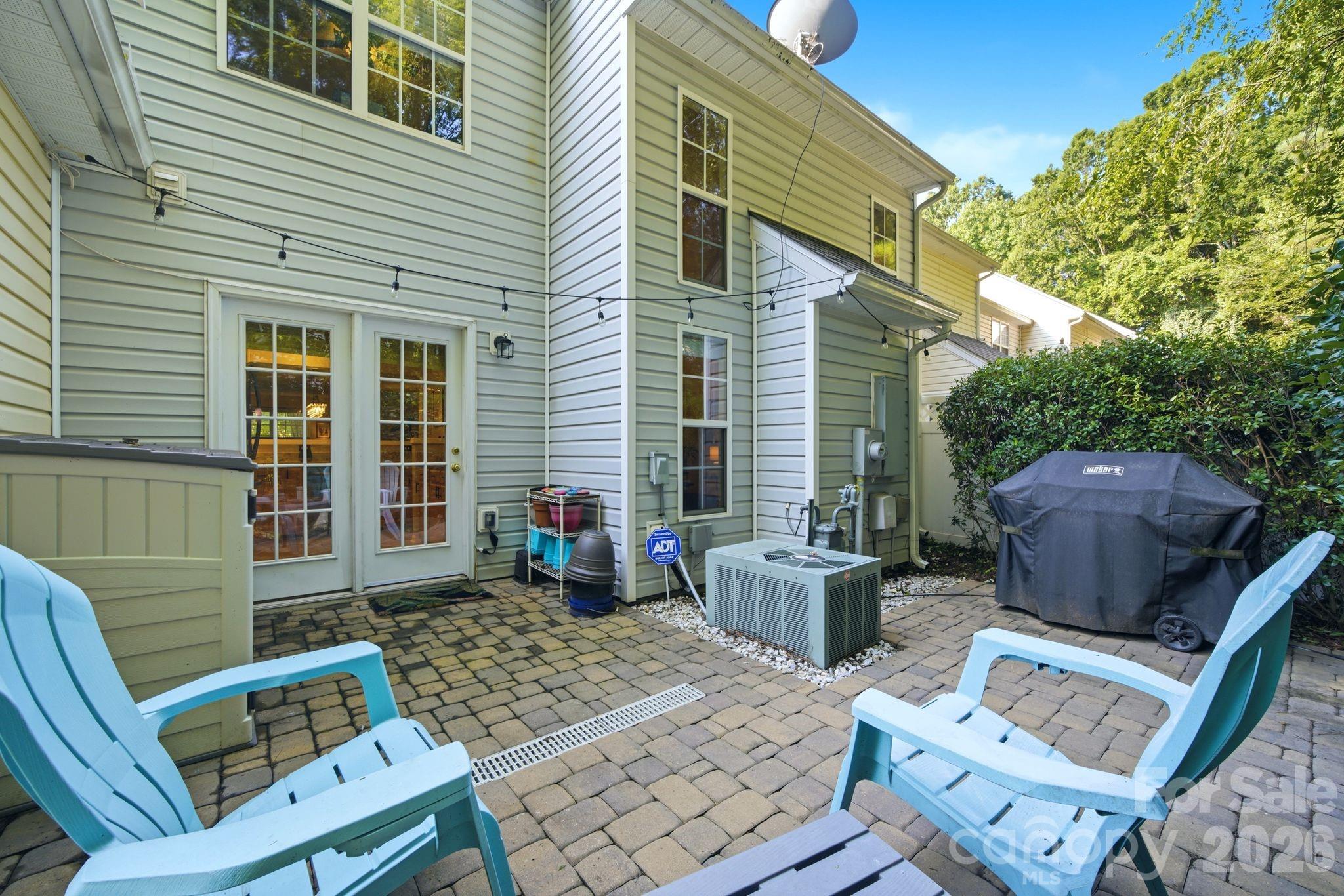 10631 Sleigh Bell Lane — Charlotte