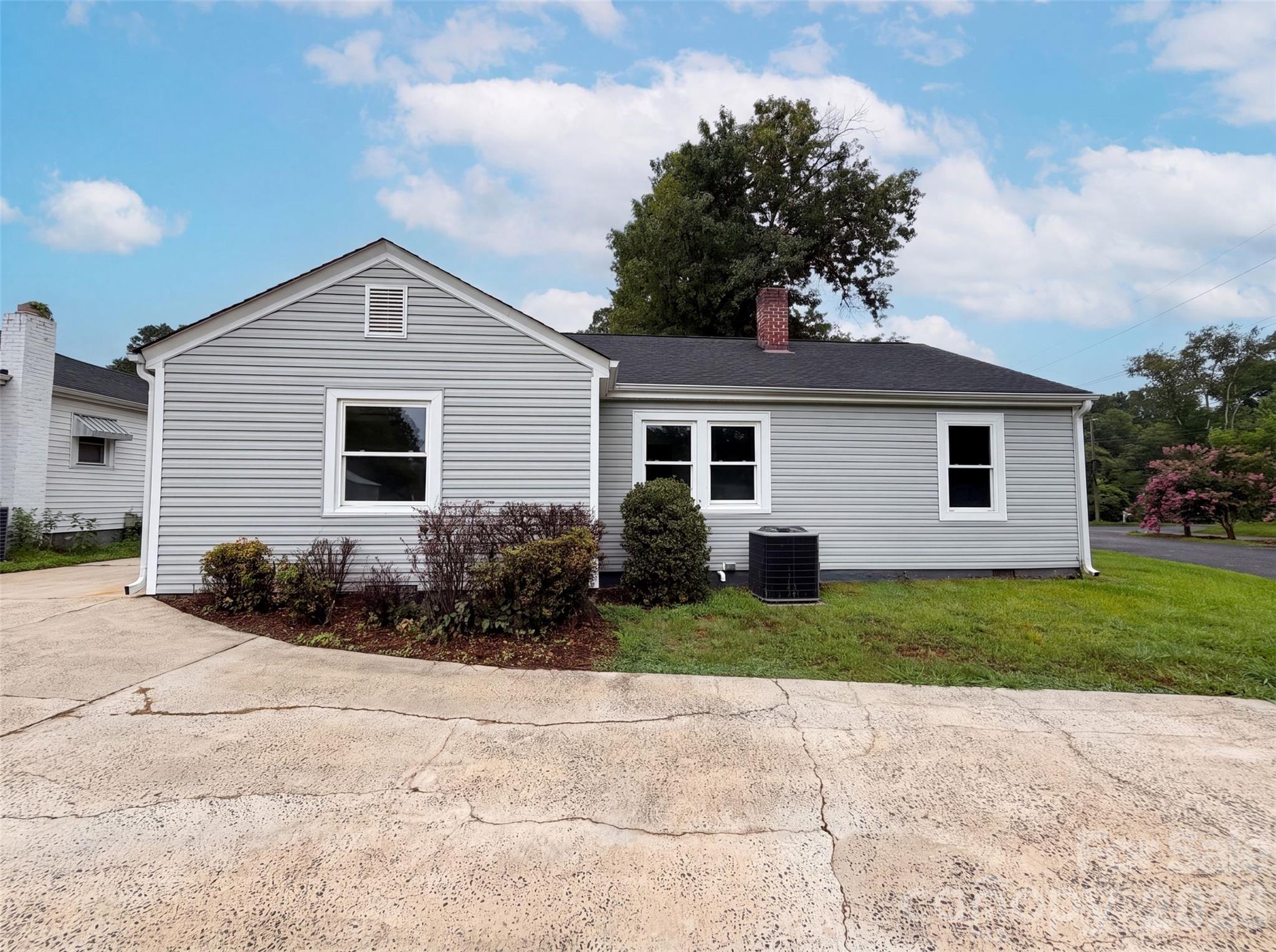 821 Jackson Street — Gastonia