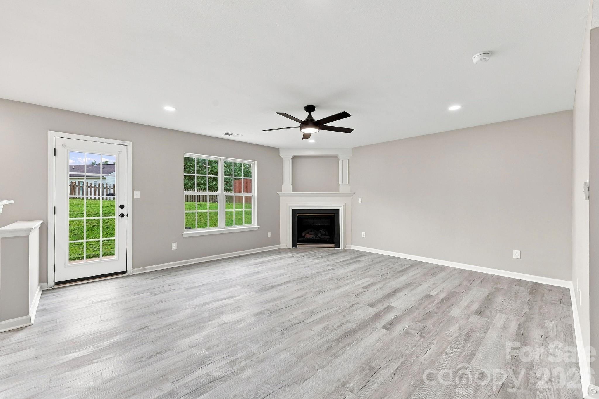 8207 Belmont Stables Drive — Charlotte