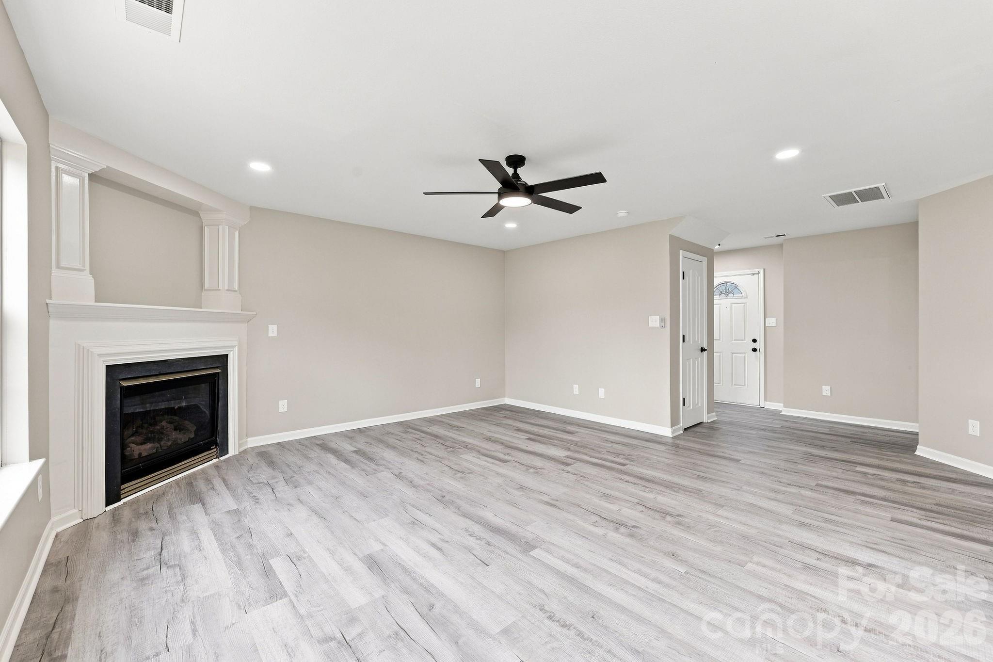 8207 Belmont Stables Drive — Charlotte