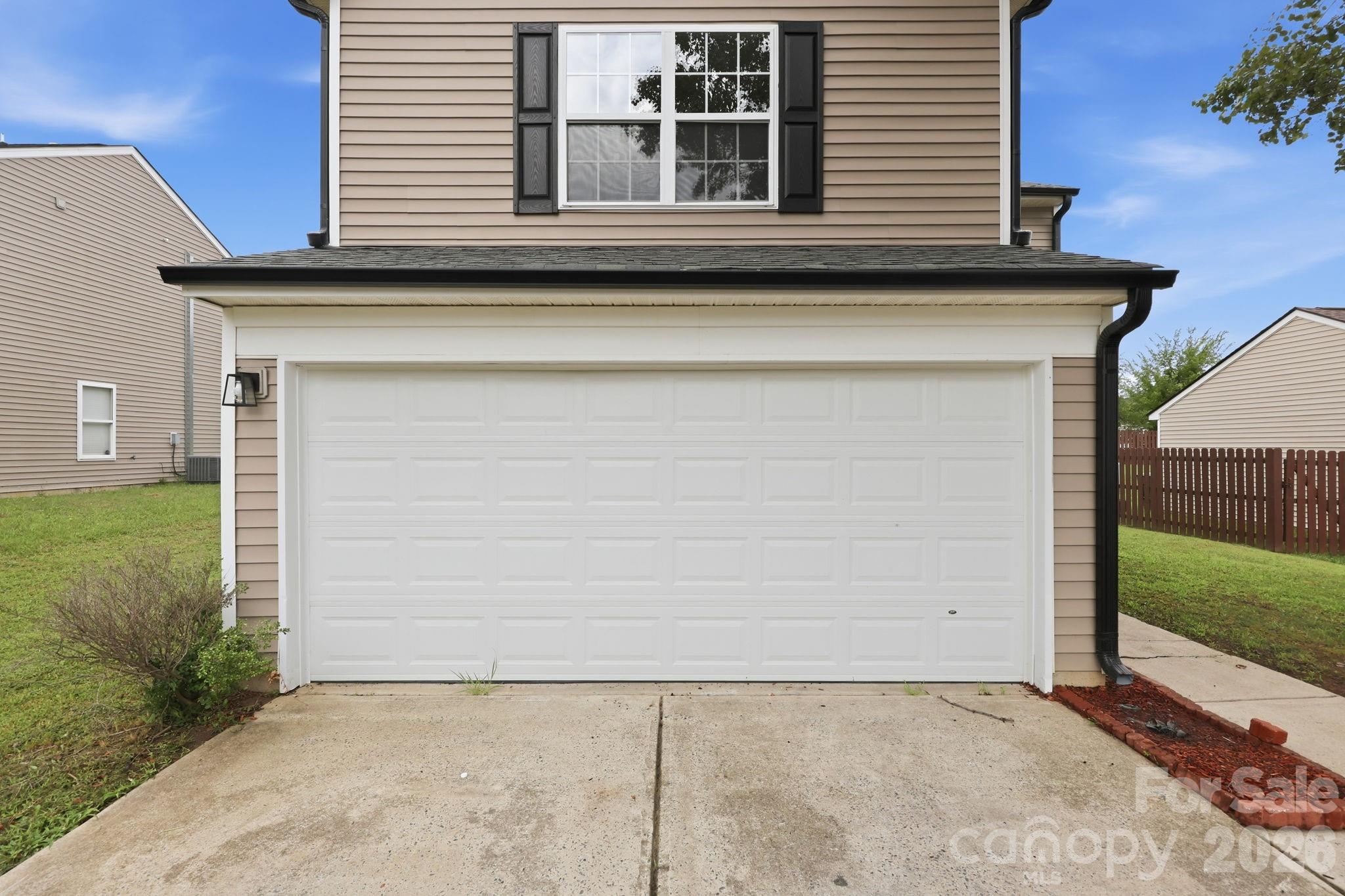 8207 Belmont Stables Drive — Charlotte