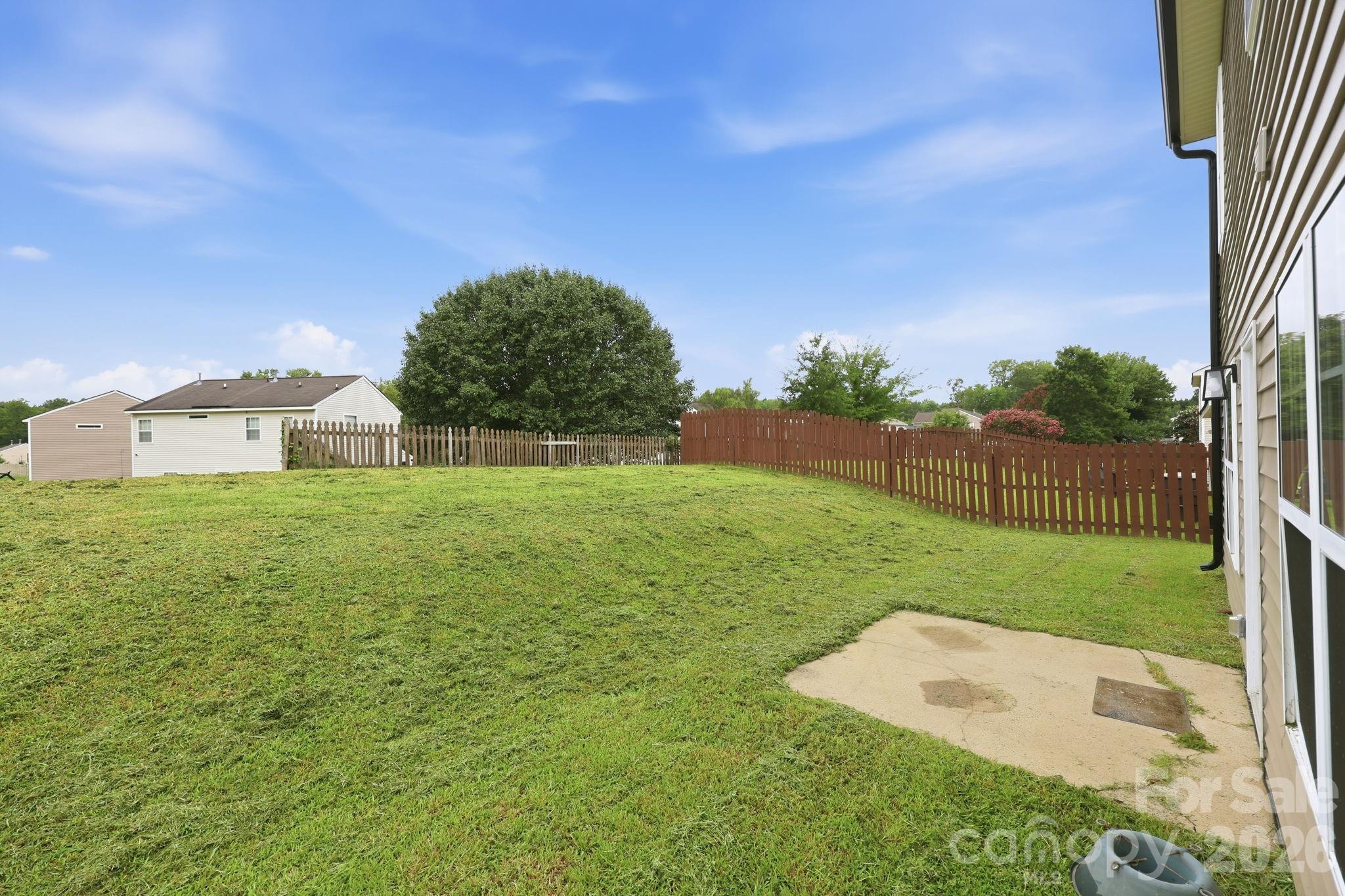 8207 Belmont Stables Drive — Charlotte