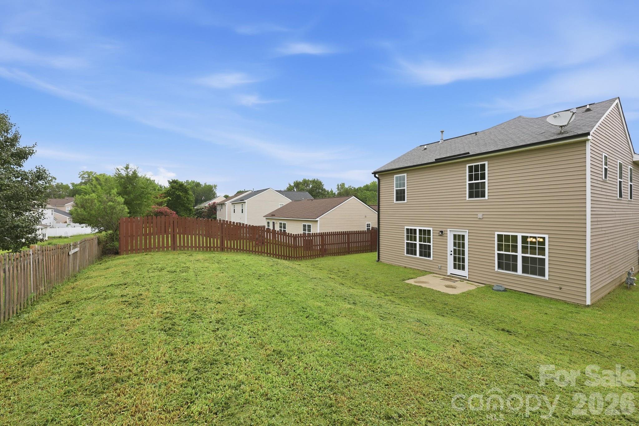 8207 Belmont Stables Drive — Charlotte