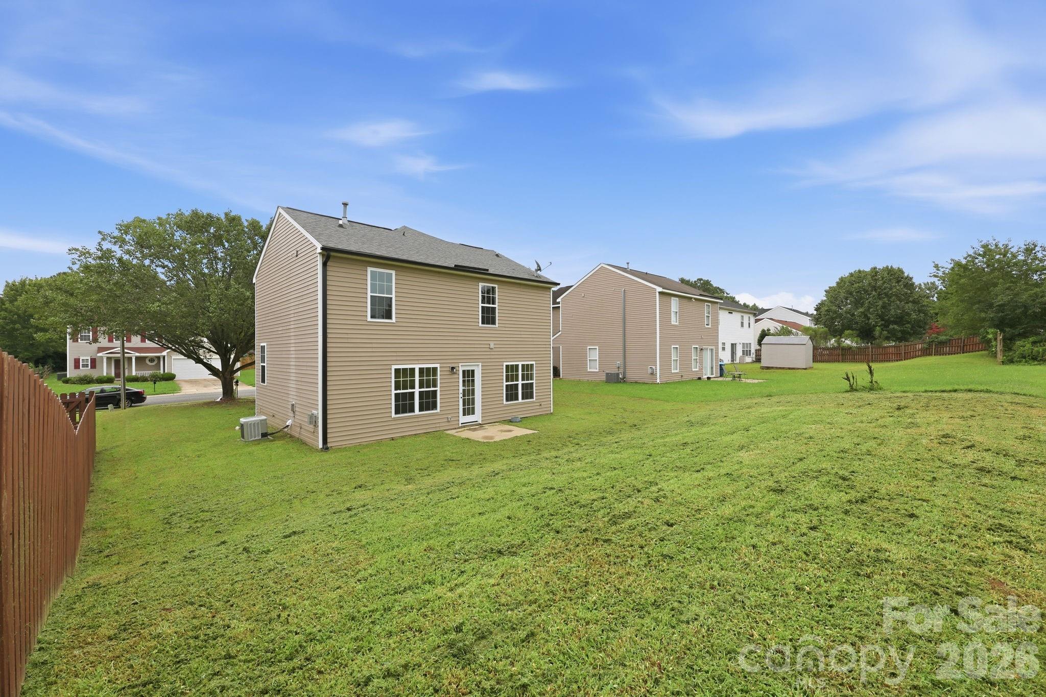 8207 Belmont Stables Drive — Charlotte
