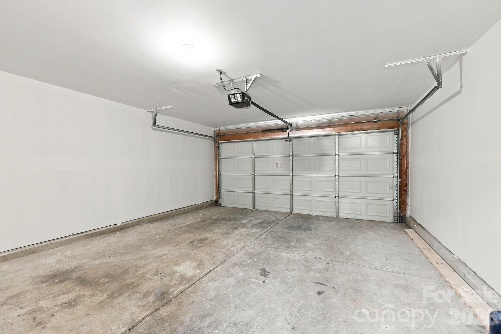 8207 Belmont Stables Drive — Charlotte