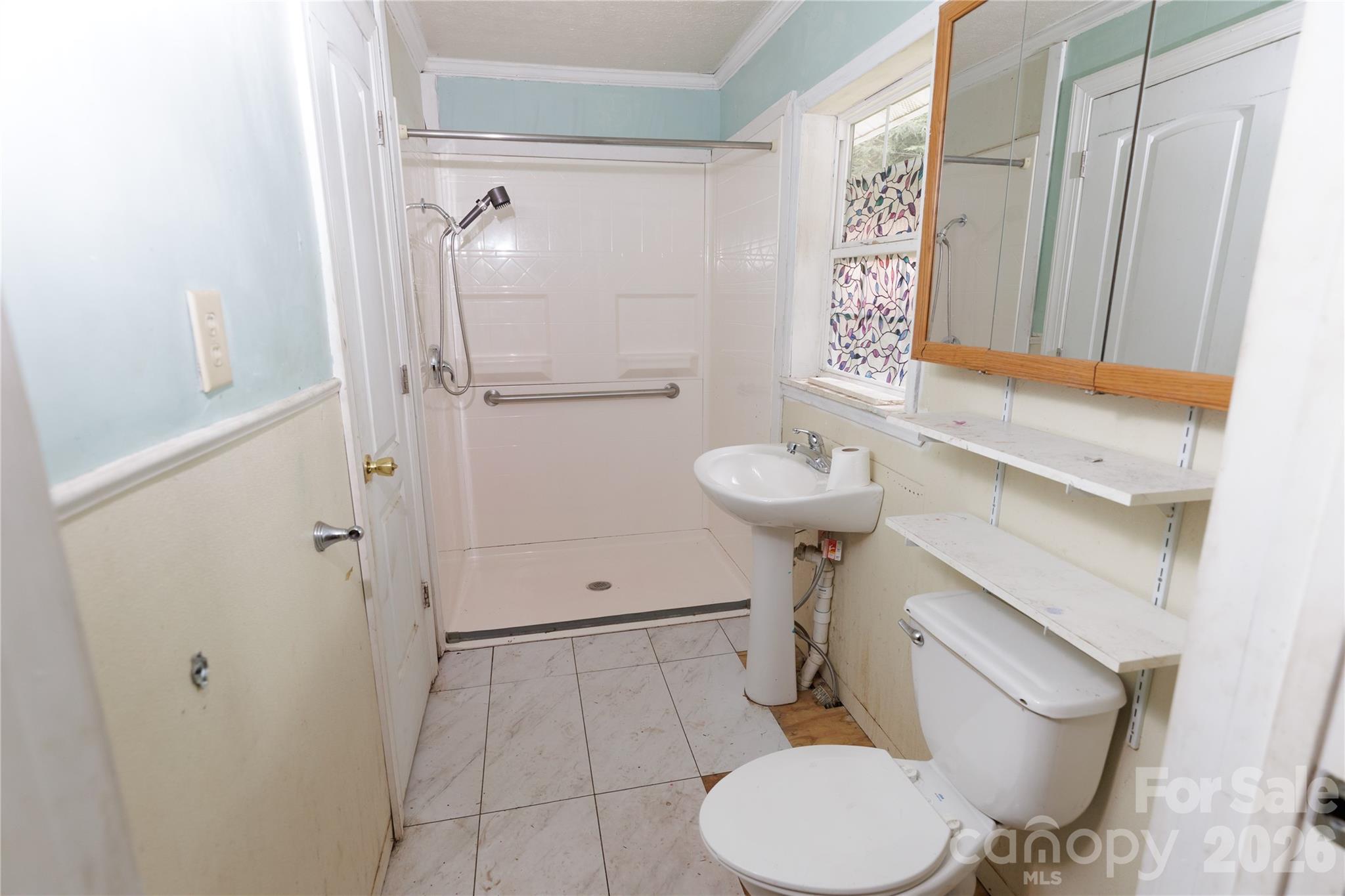329 Finley Avenue NW — Lenoir