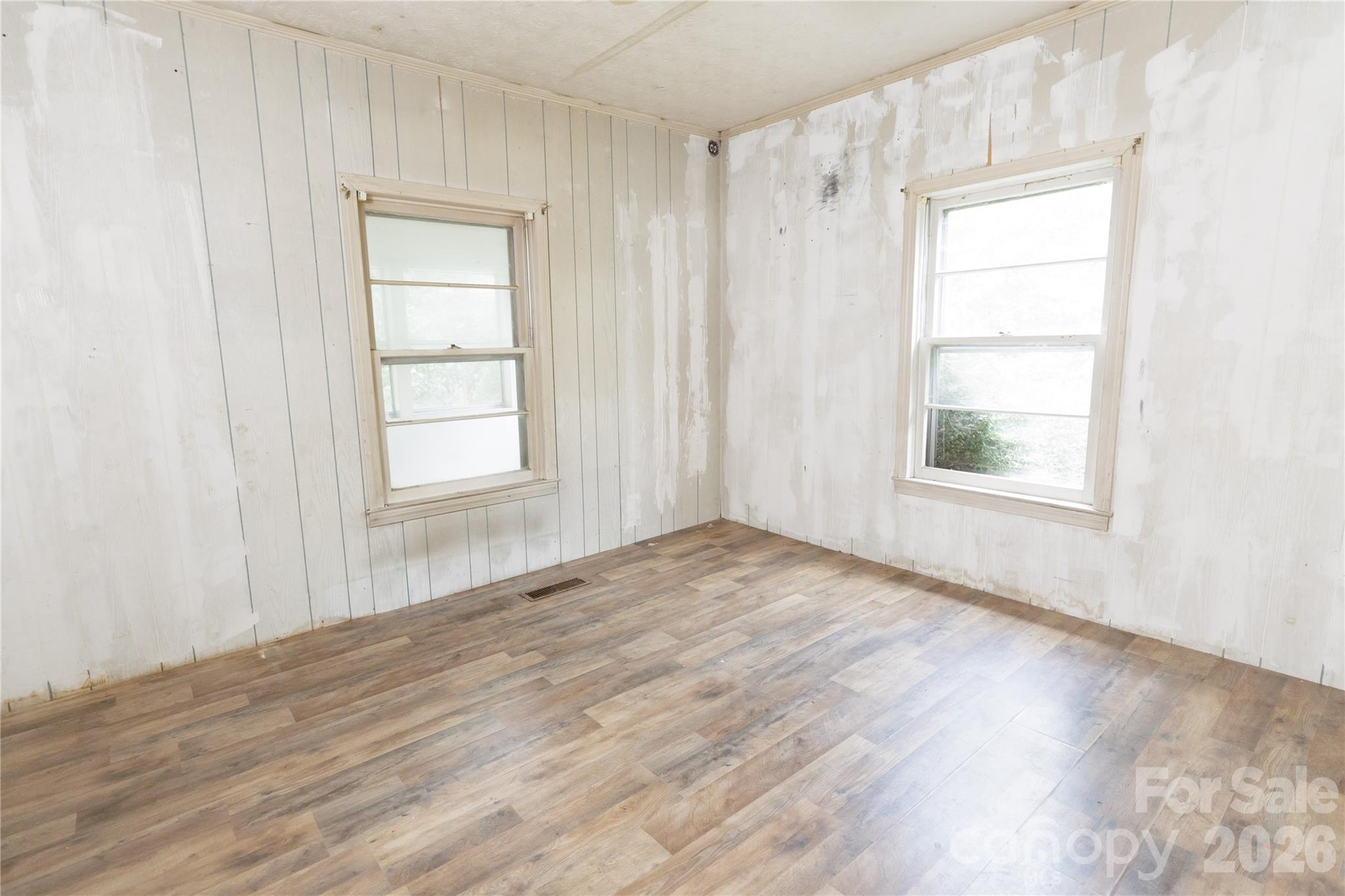 329 Finley Avenue NW — Lenoir