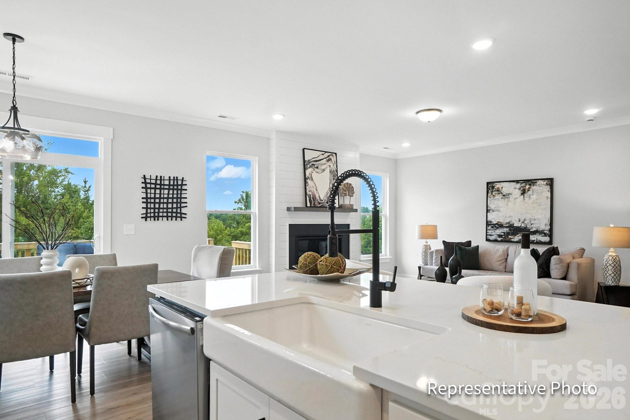 6022 New River Drive — Huntersville