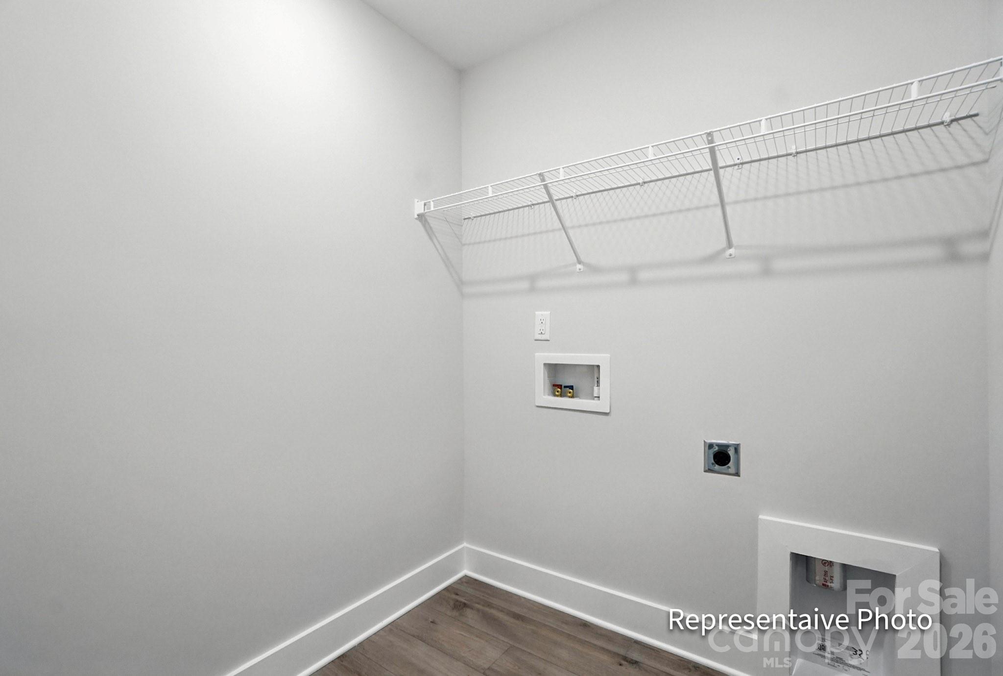 6022 New River Drive — Huntersville