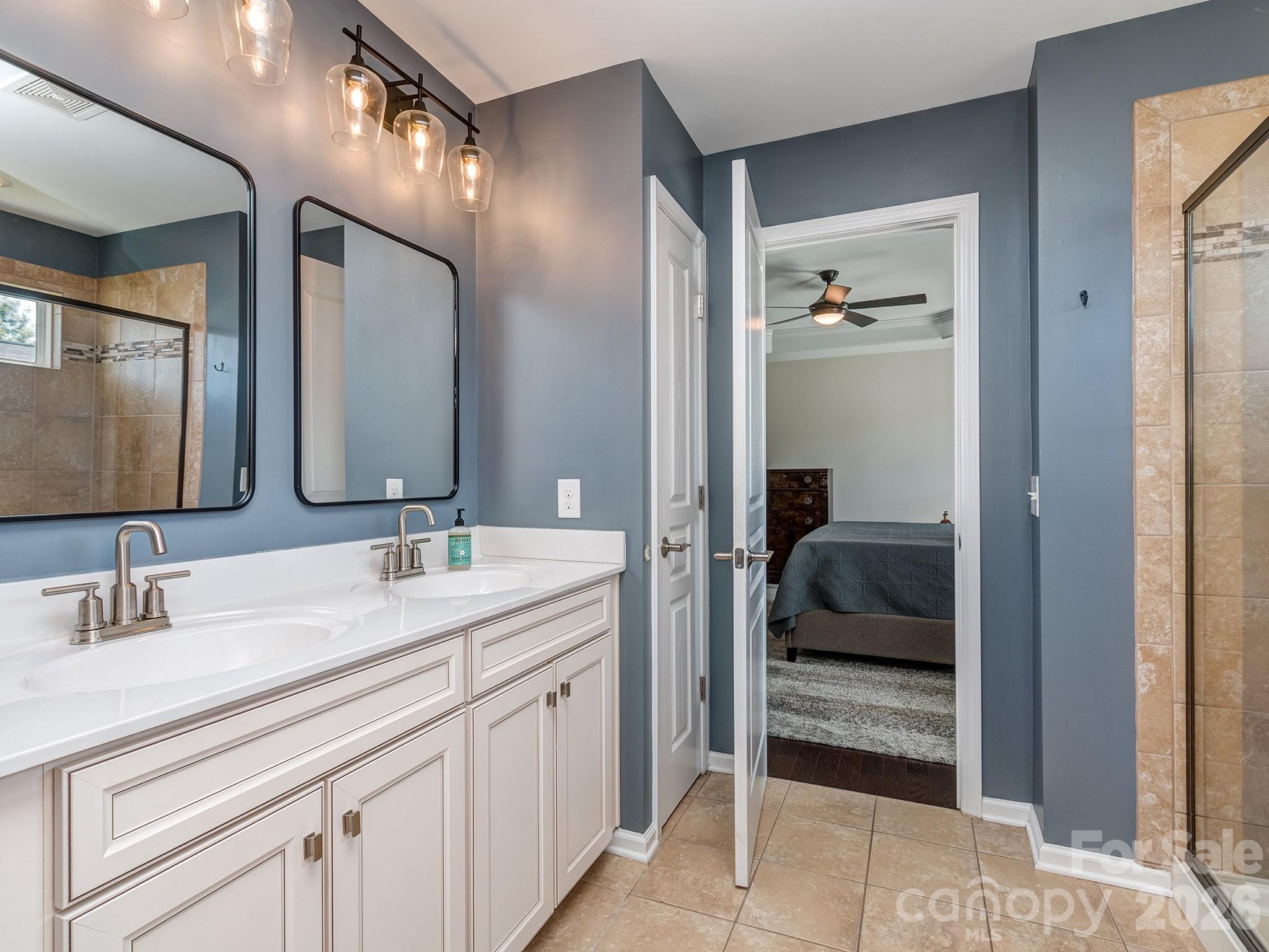 5951 Carrollton Lane — Charlotte