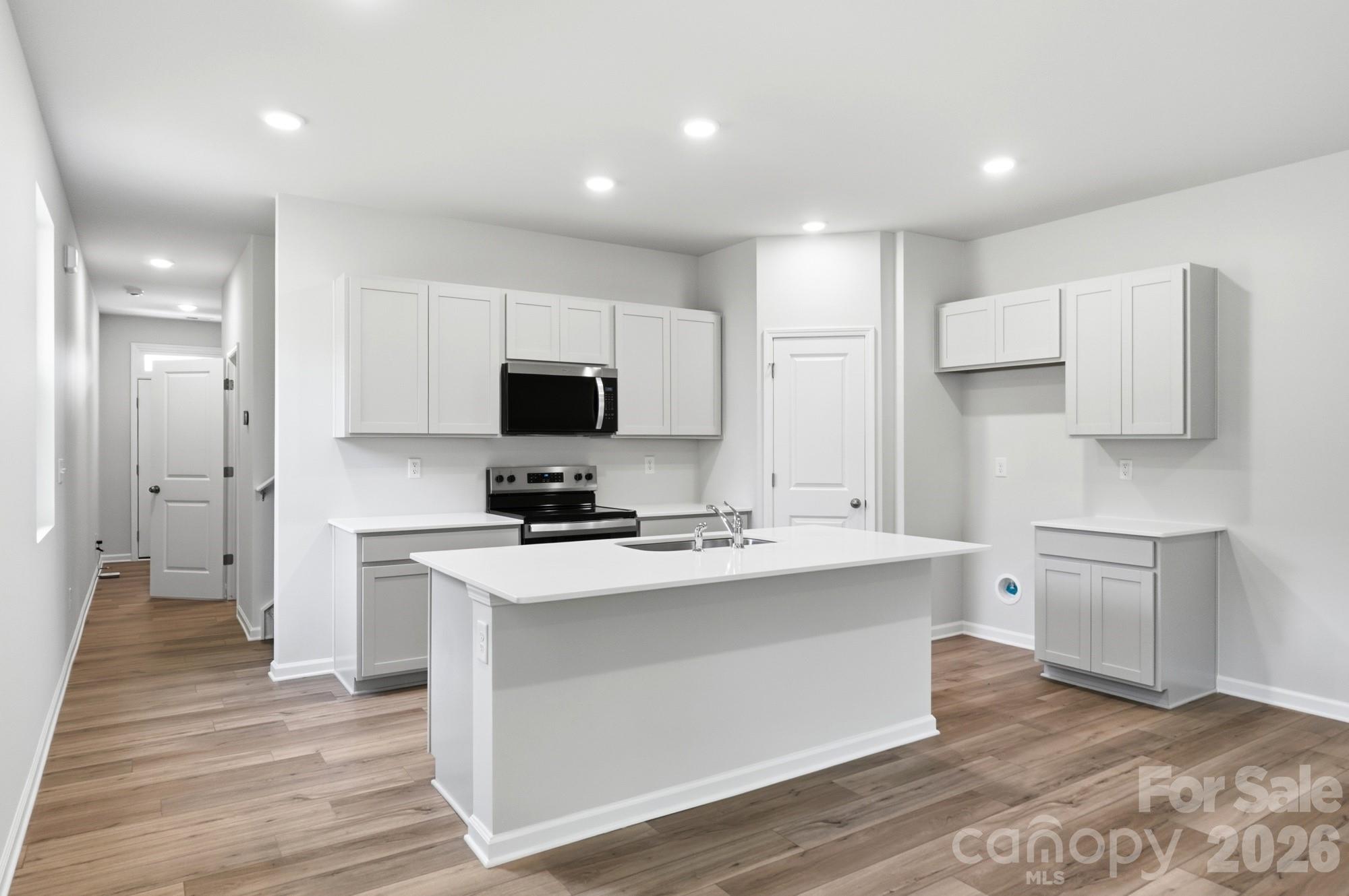 3209 Meadow Knoll Drive — Charlotte
