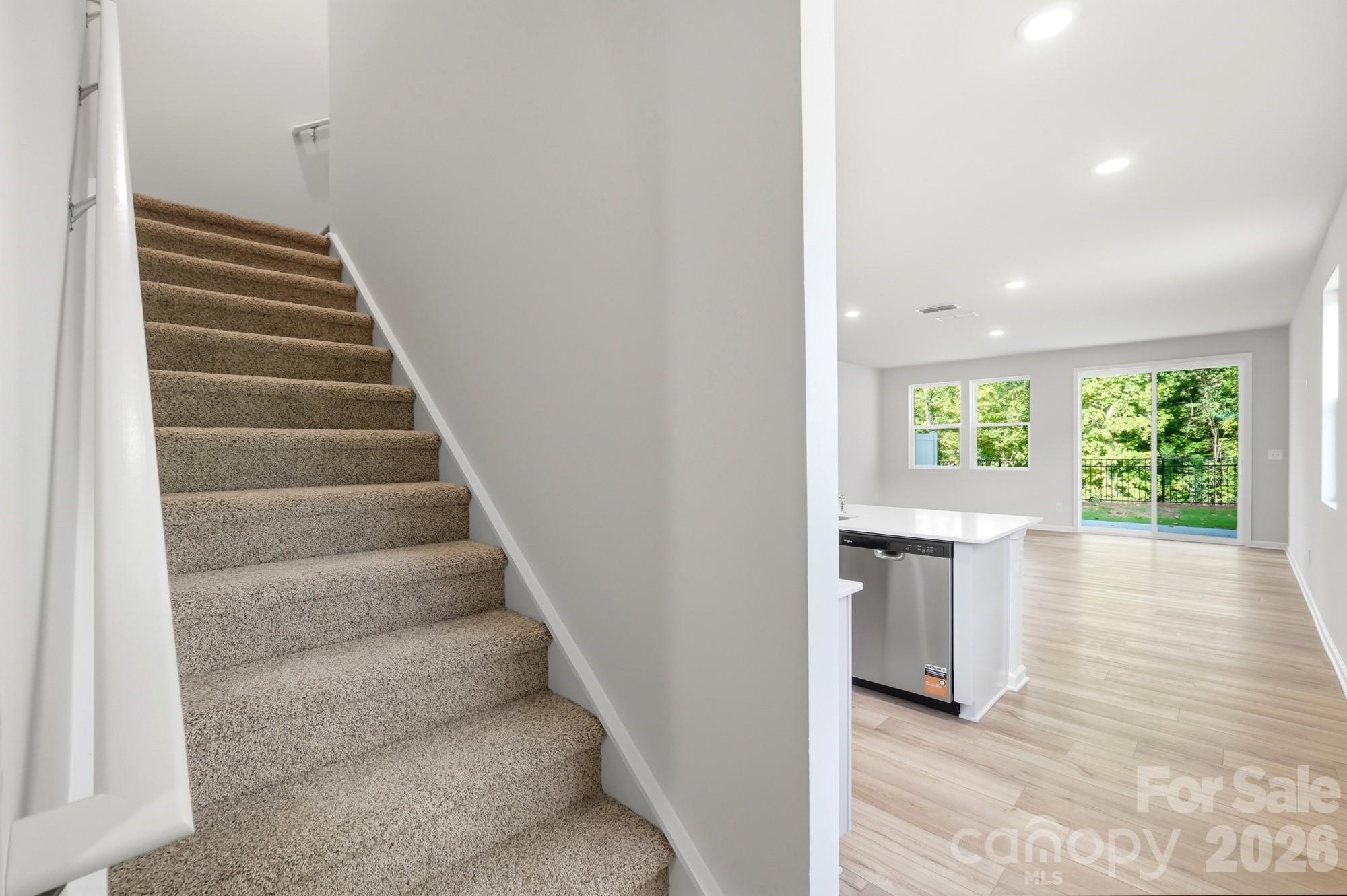 3209 Meadow Knoll Drive — Charlotte