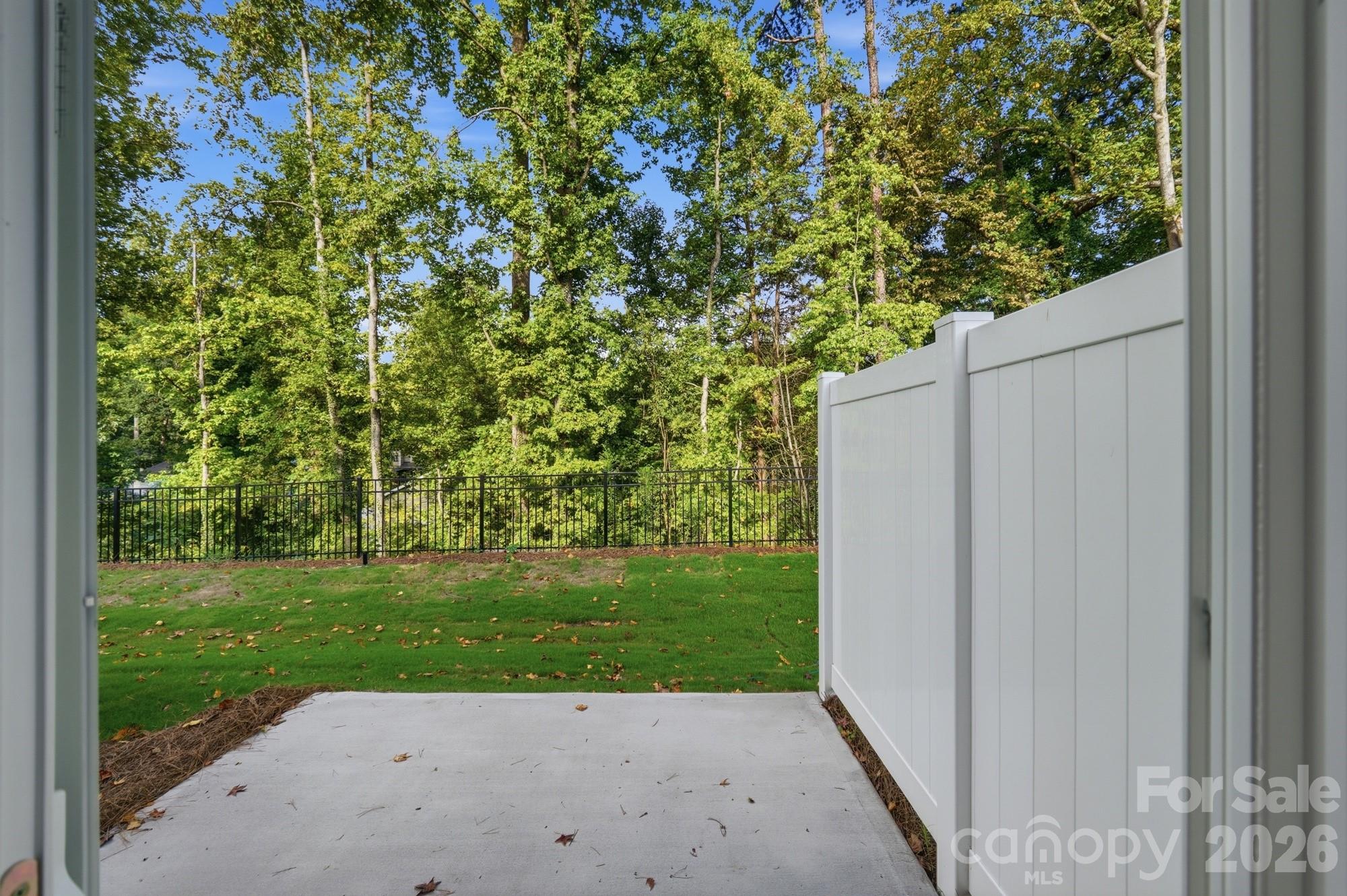 3209 Meadow Knoll Drive — Charlotte