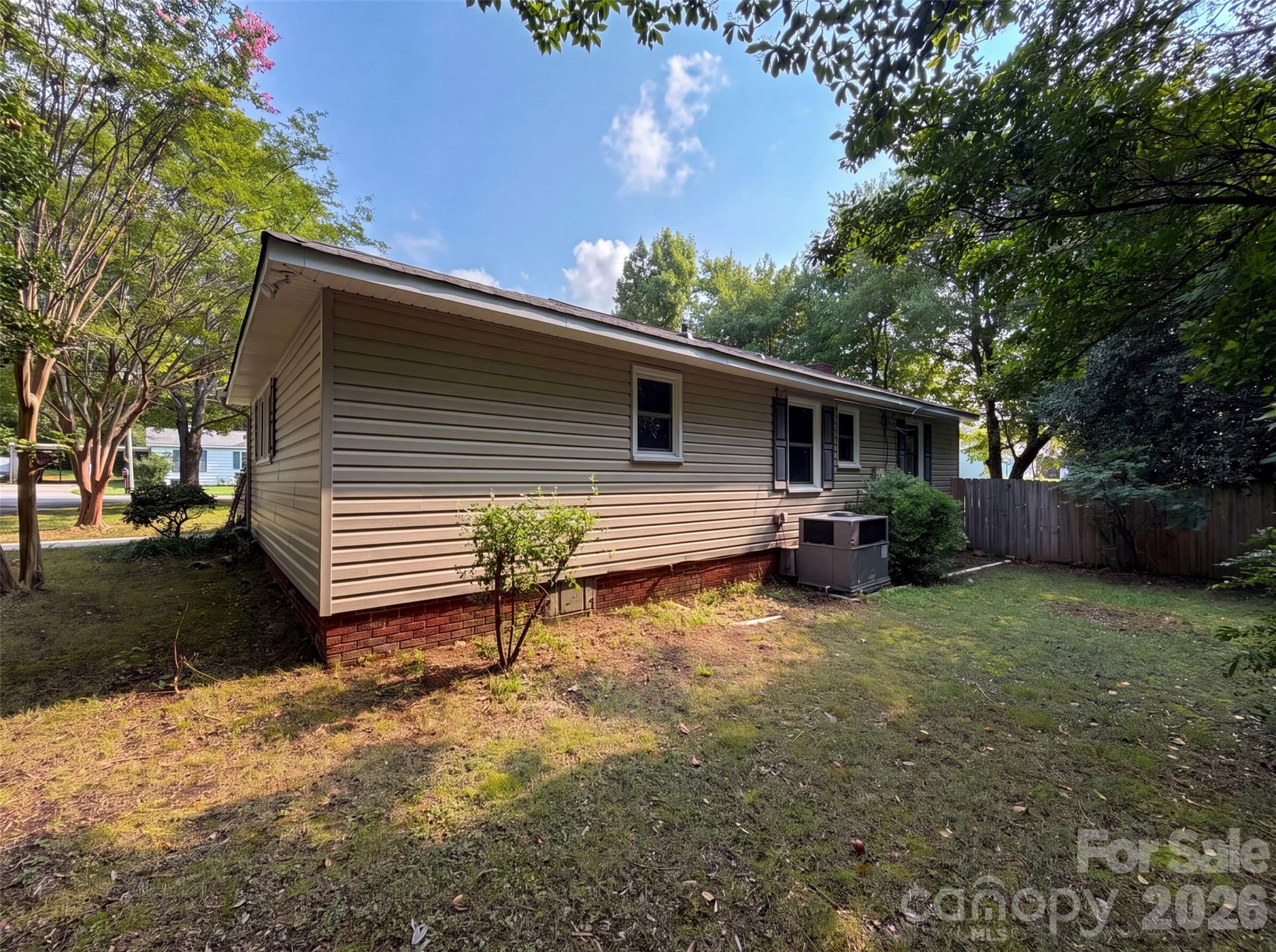 1200 Little Rock Road — Charlotte