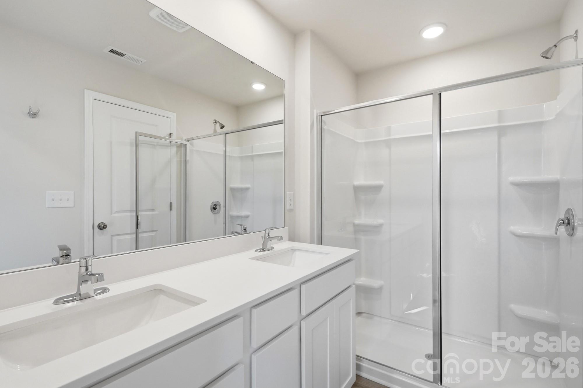 3205 Meadow Knoll Drive — Charlotte