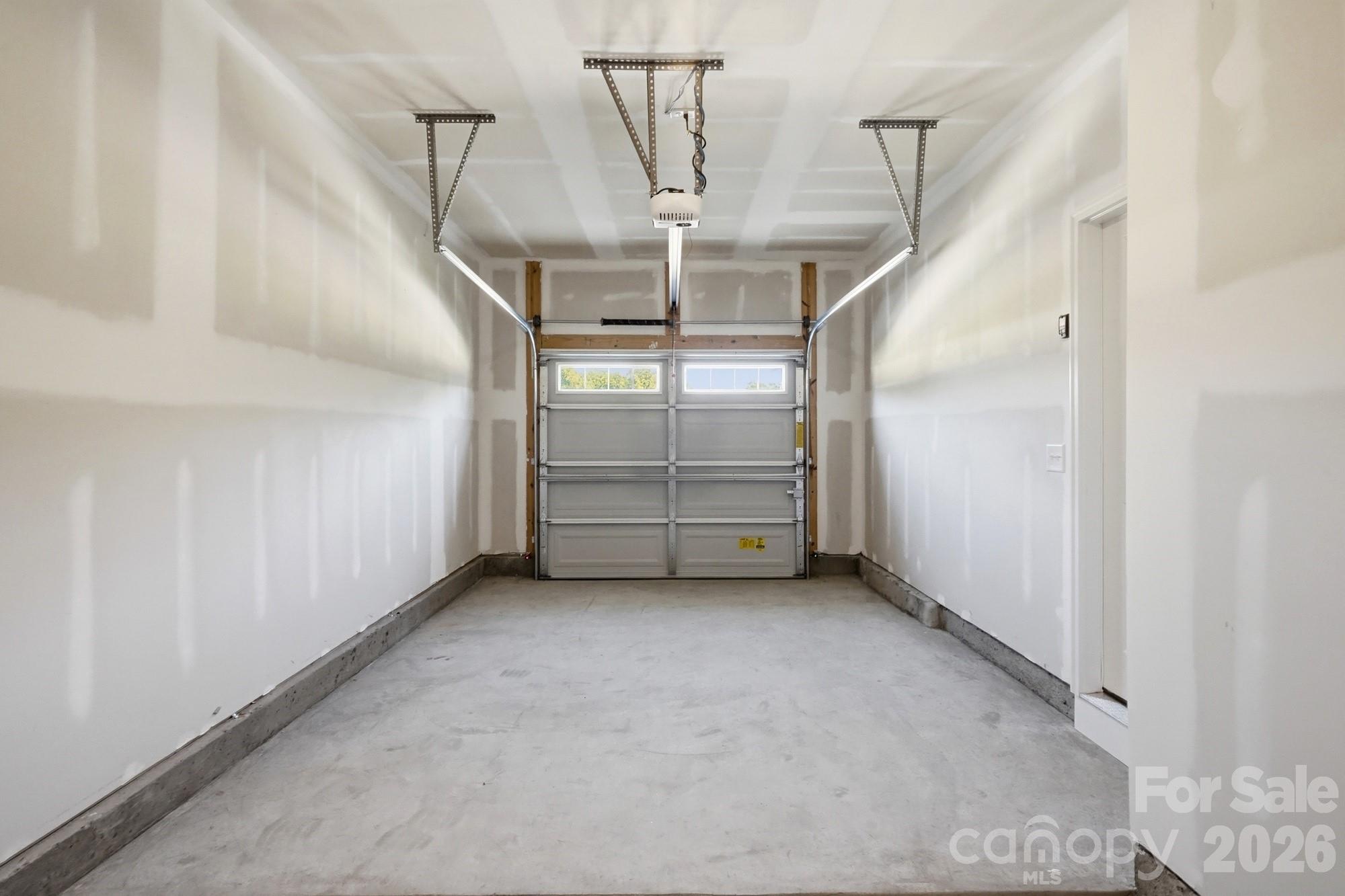 3205 Meadow Knoll Drive — Charlotte