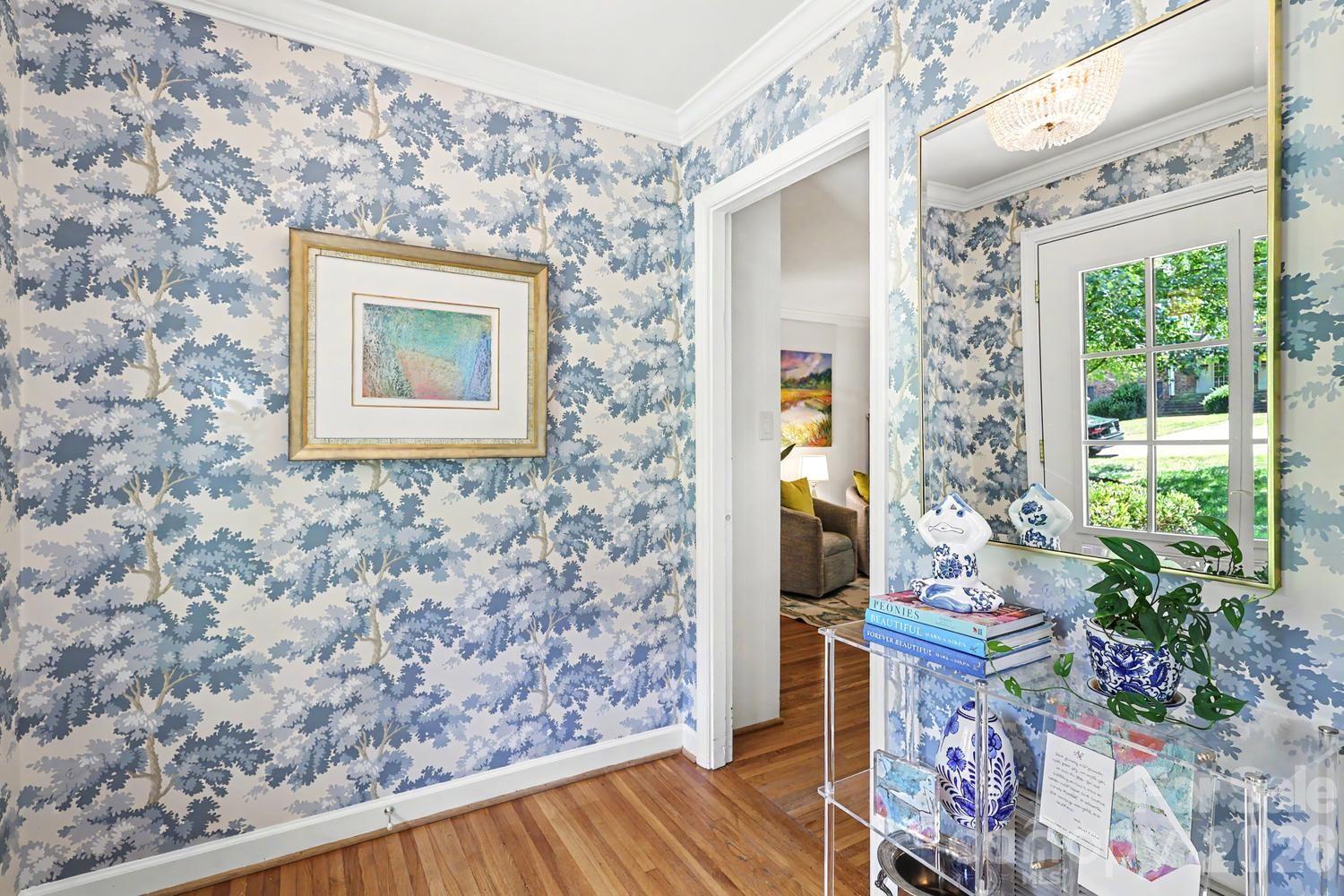 3716 Severn Avenue — Charlotte