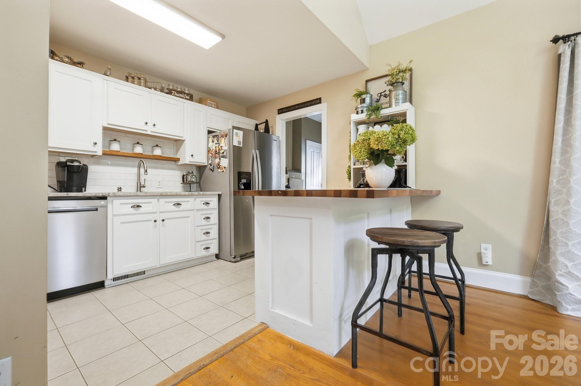 141 Oak Leaf Lane — Wingate