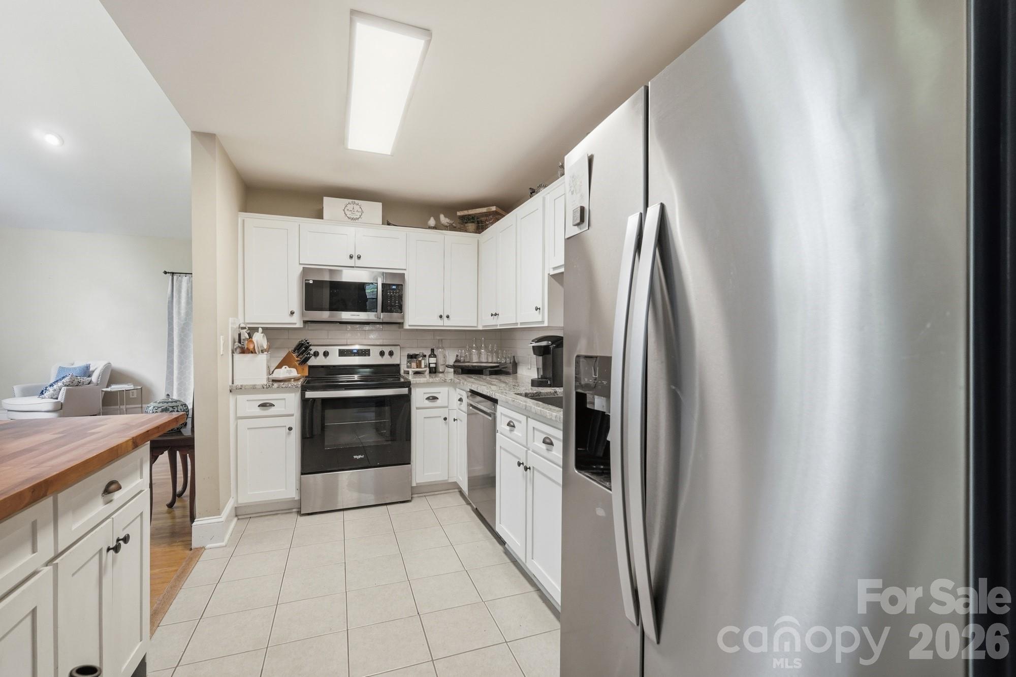 141 Oak Leaf Lane — Wingate