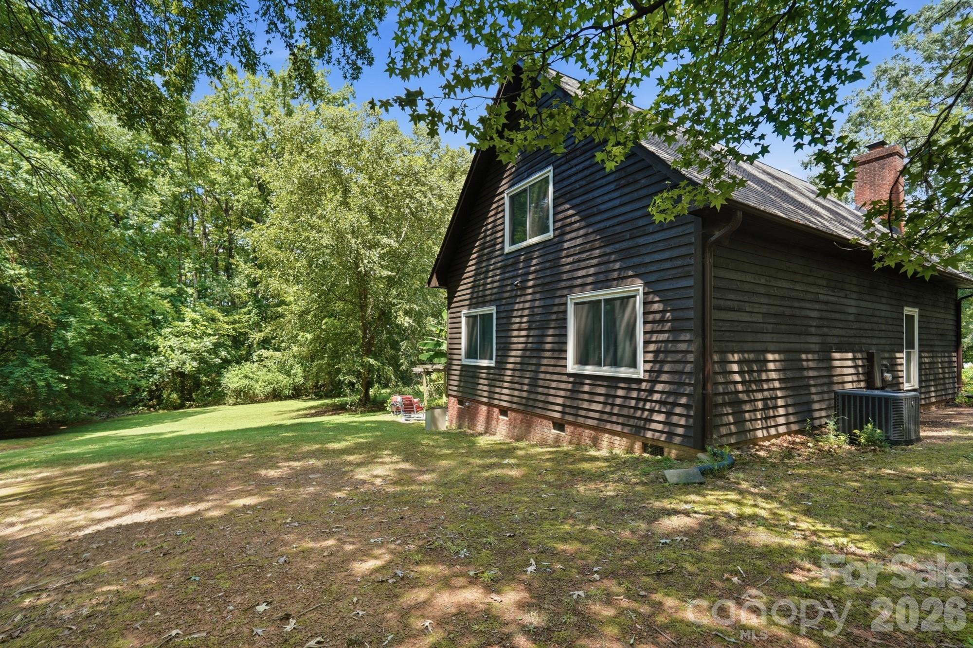 141 Oak Leaf Lane — Wingate