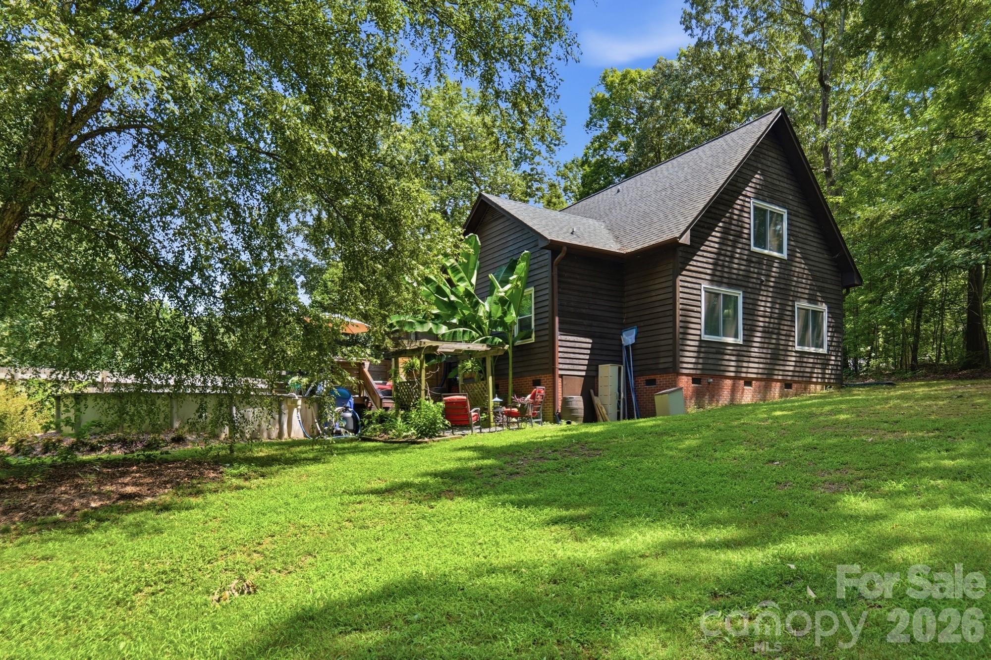 141 Oak Leaf Lane — Wingate