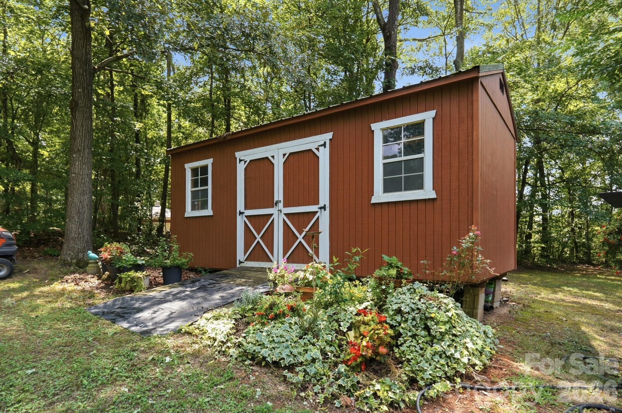 141 Oak Leaf Lane — Wingate