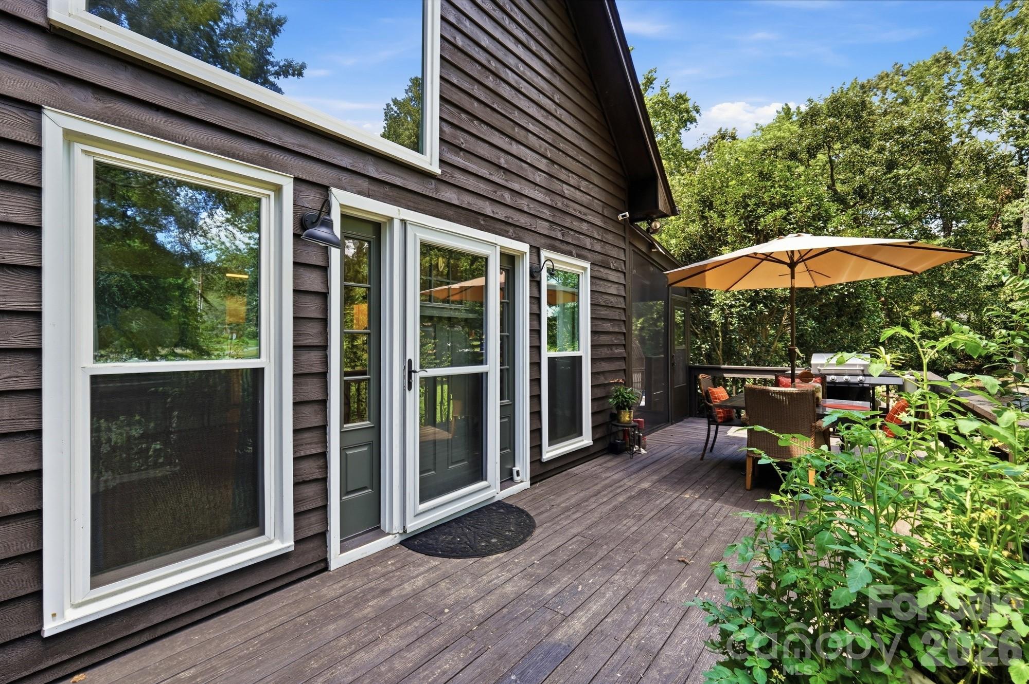 141 Oak Leaf Lane — Wingate