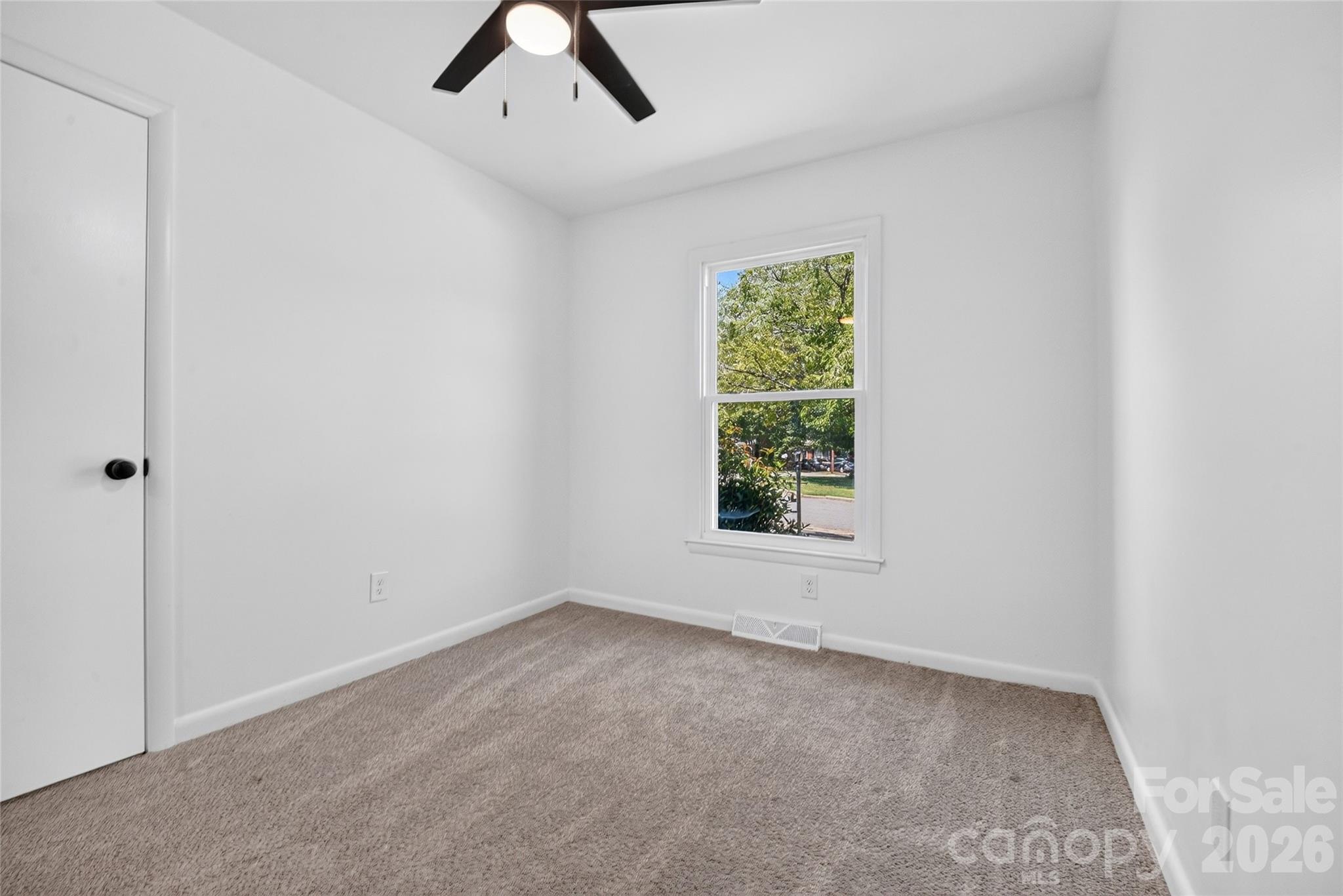 4040 Burnham Court — Winston Salem