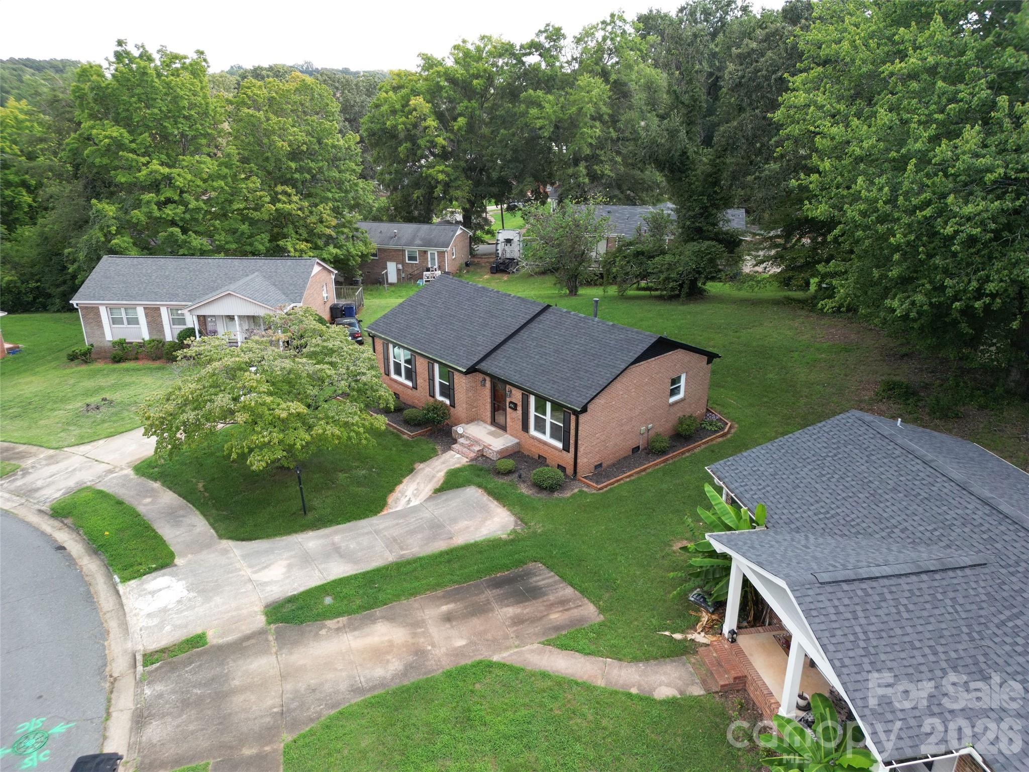 4040 Burnham Court — Winston Salem