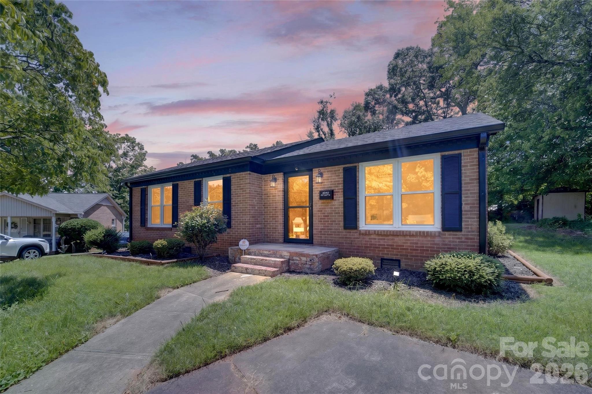 4040 Burnham Court — Winston Salem