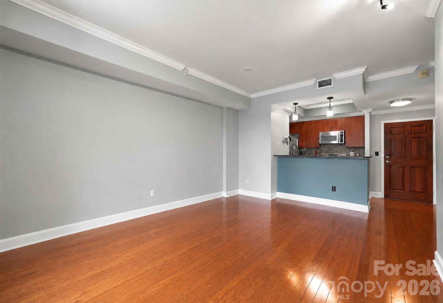 300 W 5th Street #546 — Charlotte