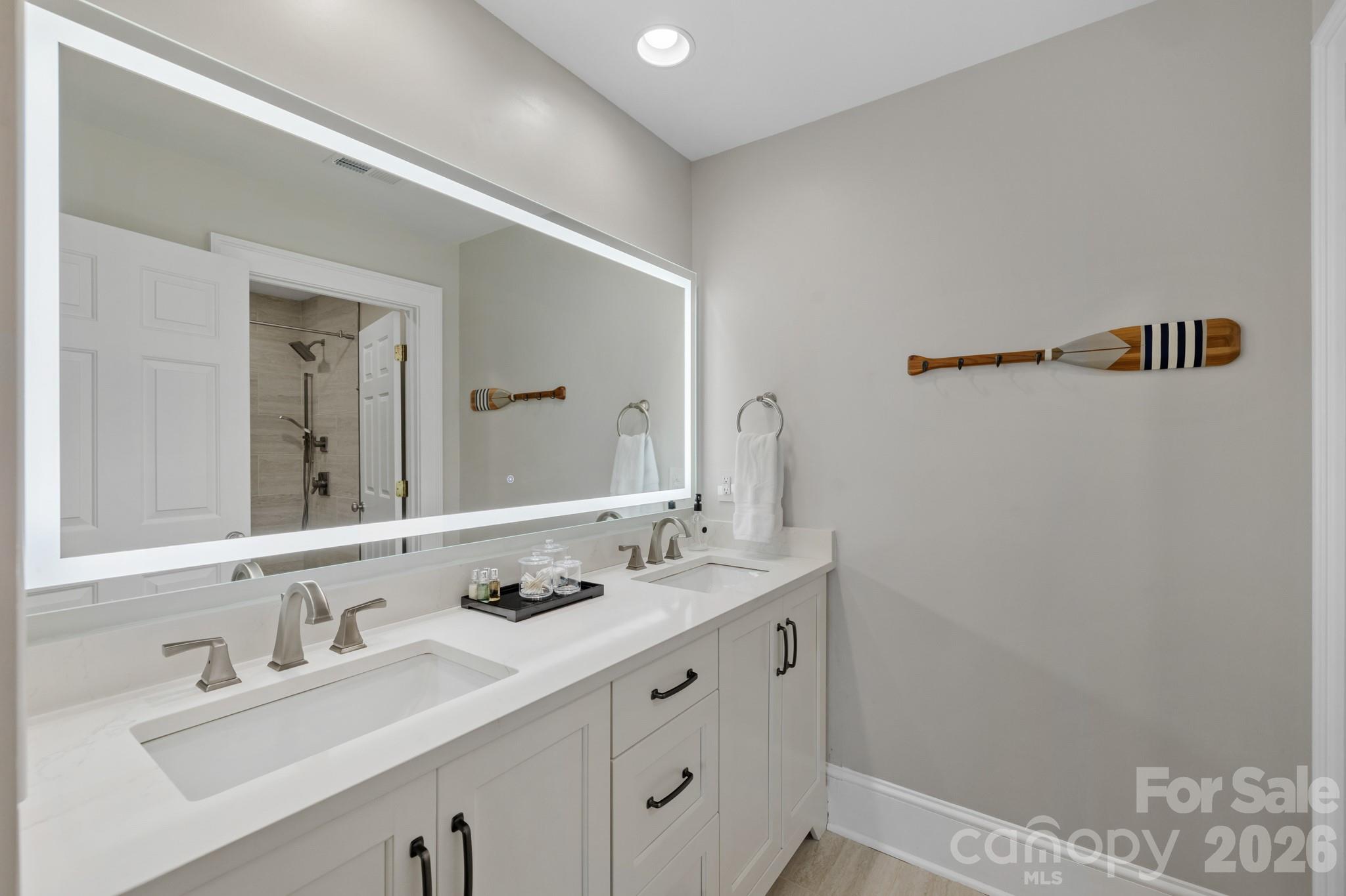 126 Watch Harbor Road — New London