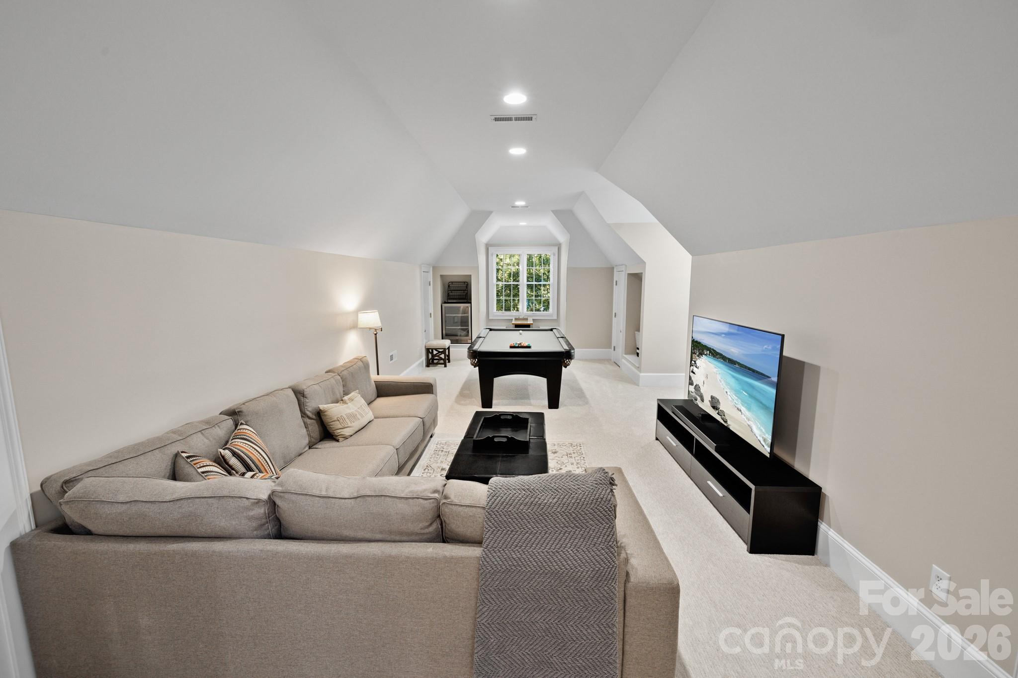 126 Watch Harbor Road — New London
