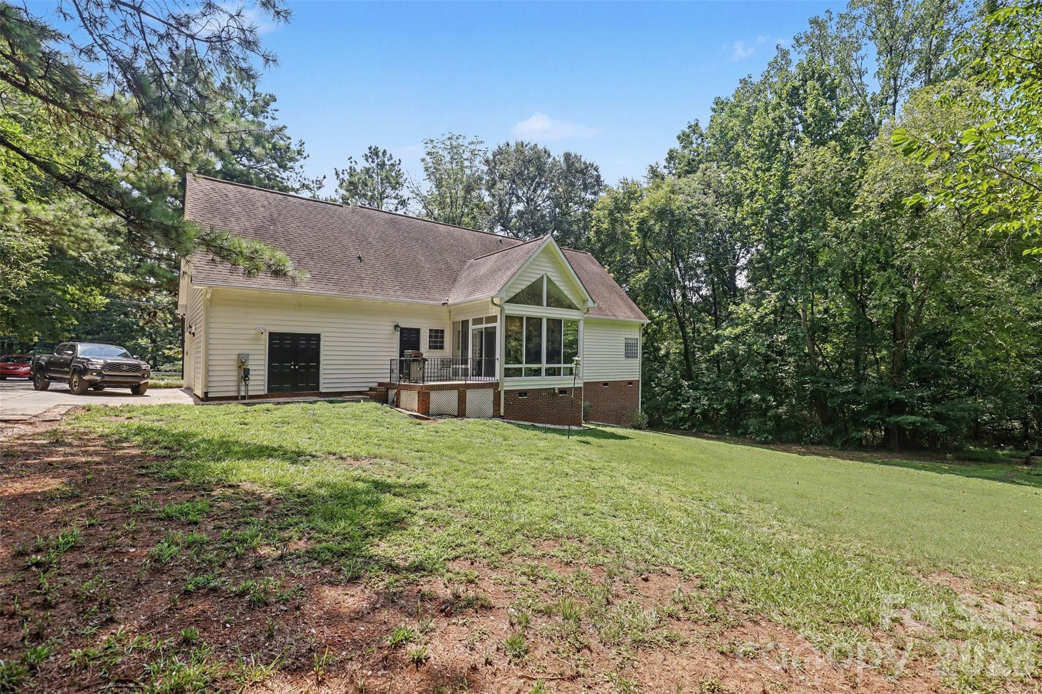 8401 Shelley Mullis Road — Fort Mill