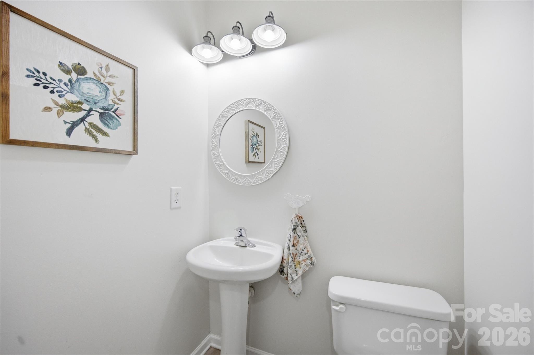 221 Nixon Road — Belmont