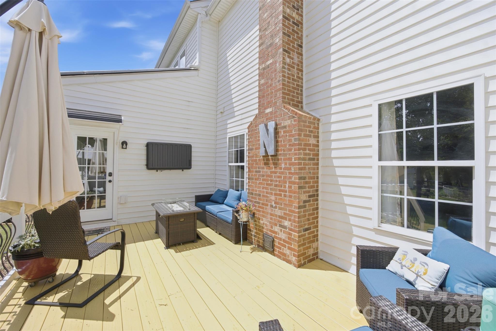 221 Nixon Road — Belmont