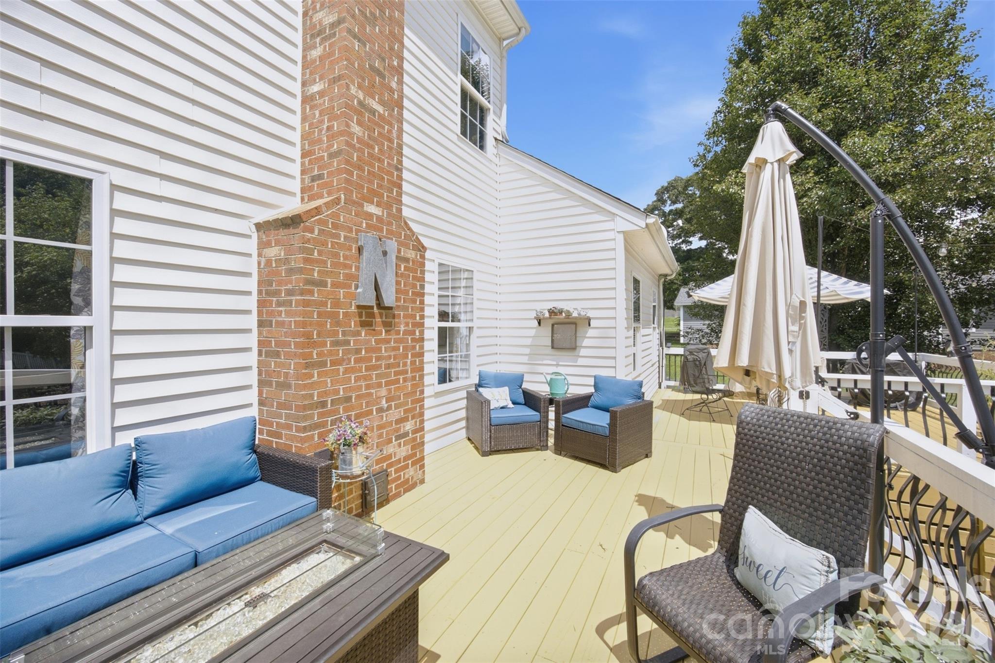 221 Nixon Road — Belmont