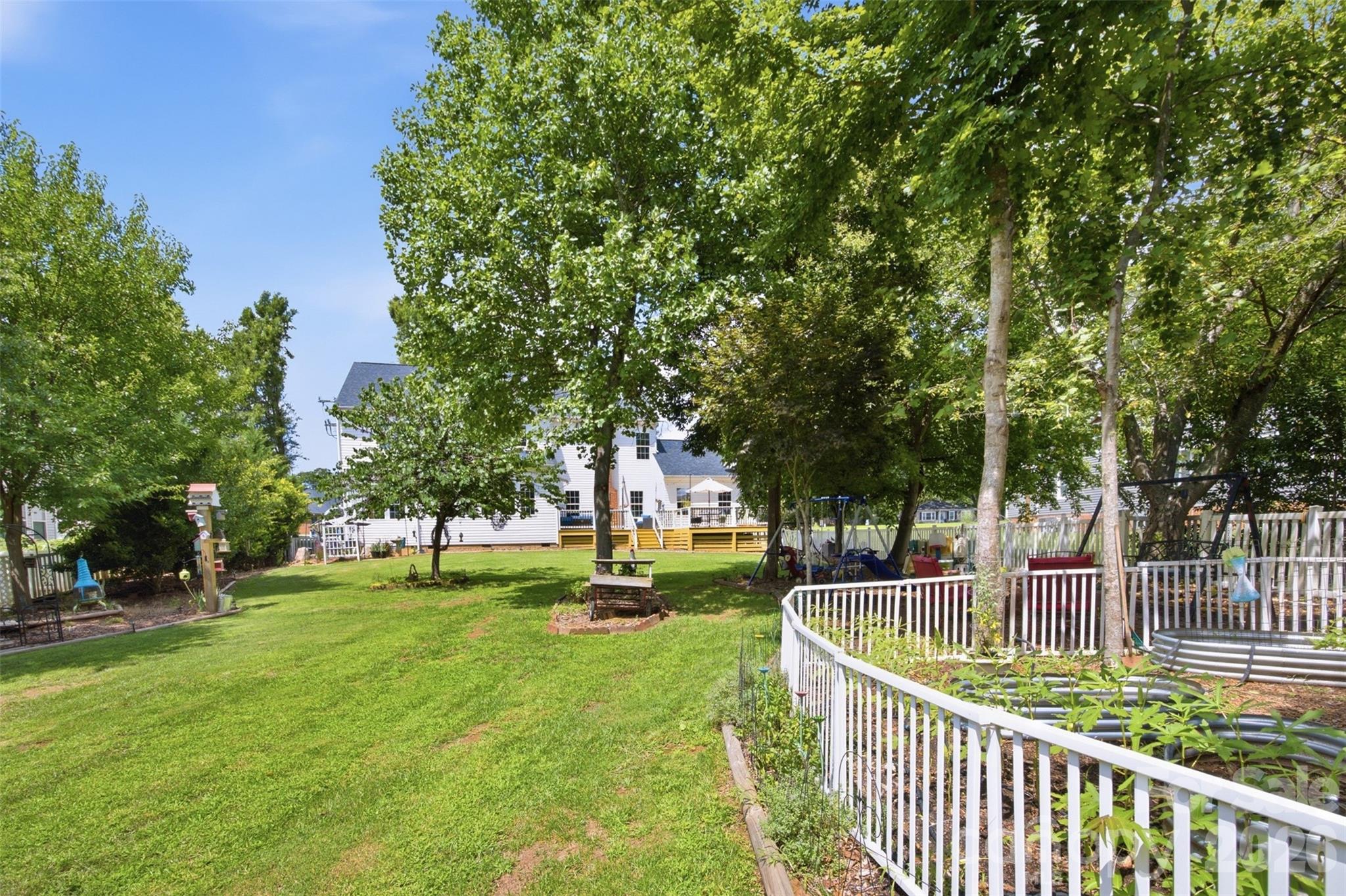 221 Nixon Road — Belmont