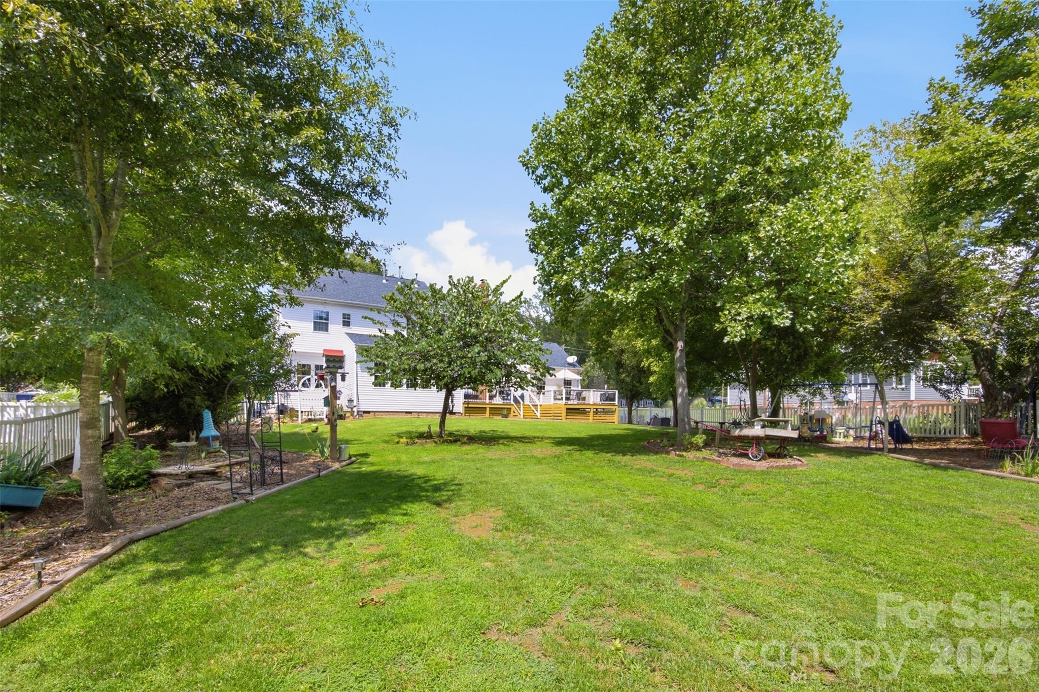221 Nixon Road — Belmont