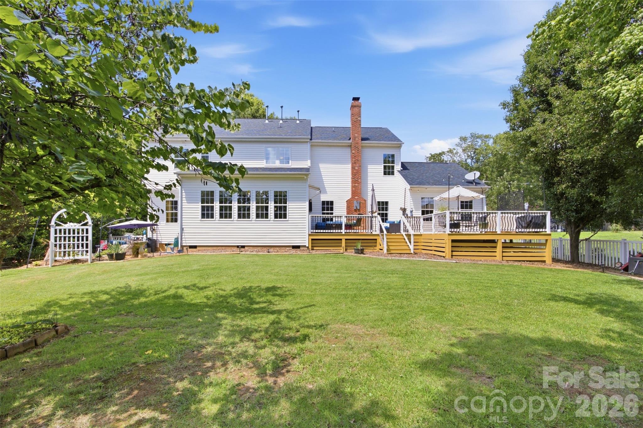 221 Nixon Road — Belmont