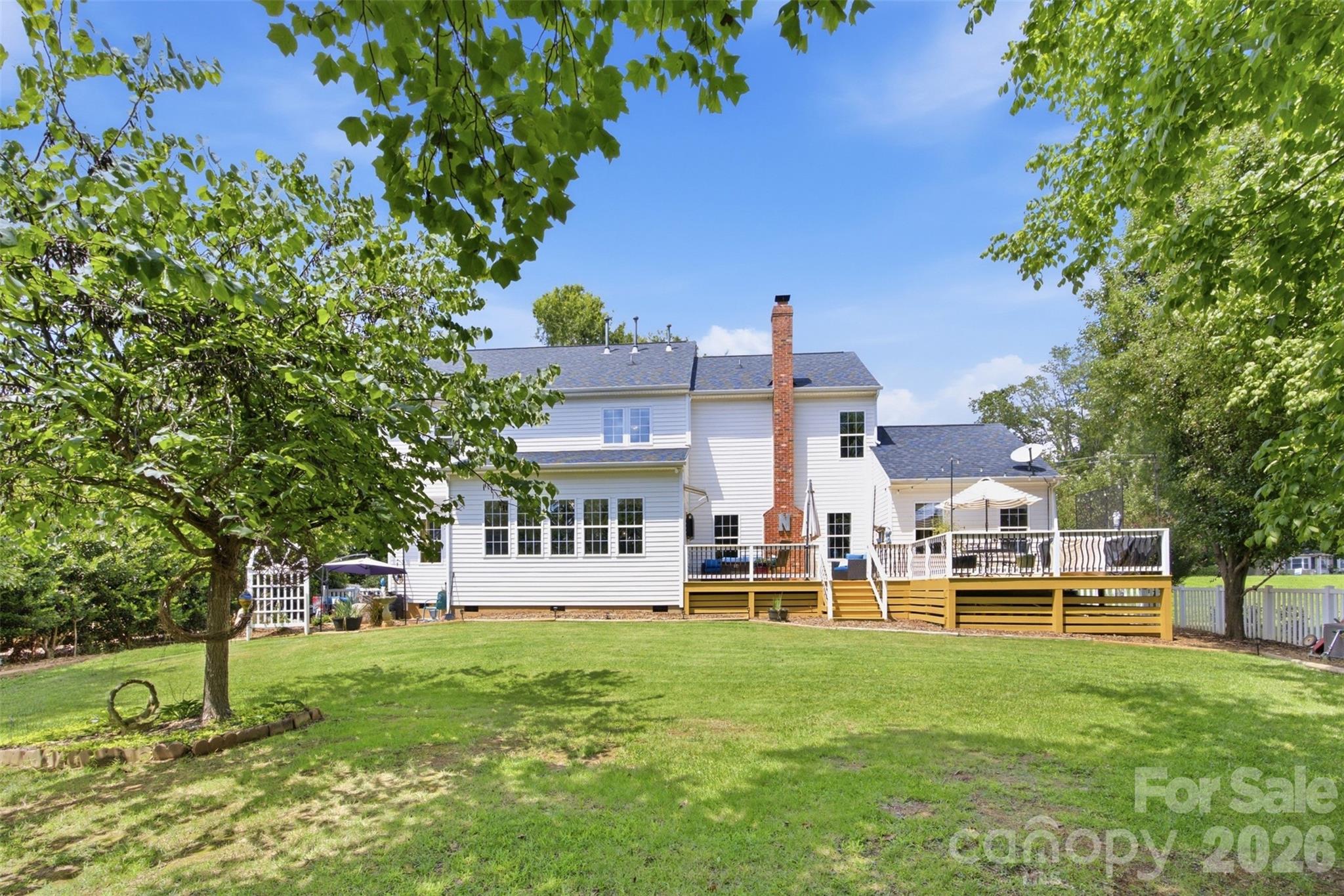 221 Nixon Road — Belmont
