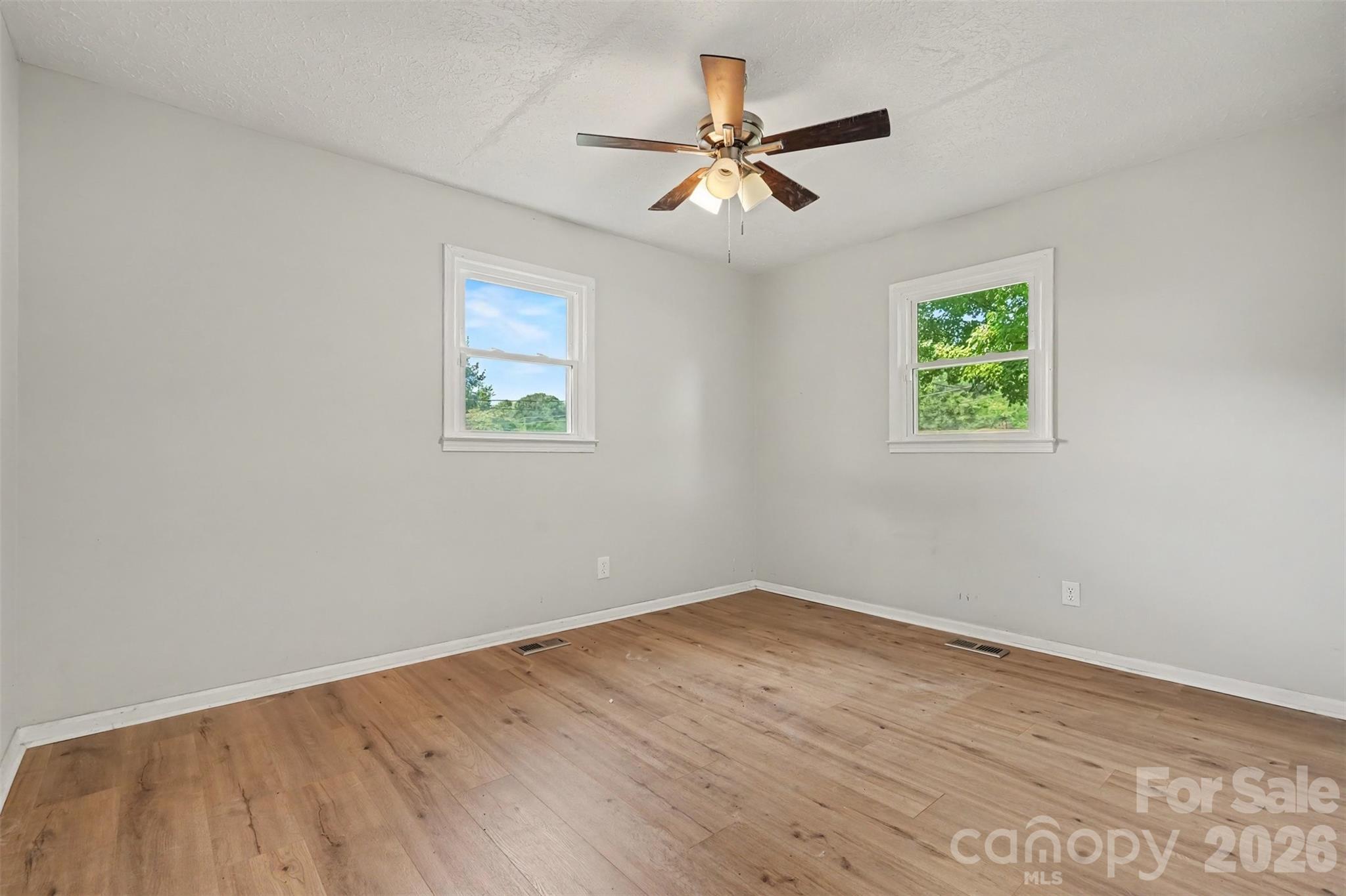 1328 Newton Street — Shelby