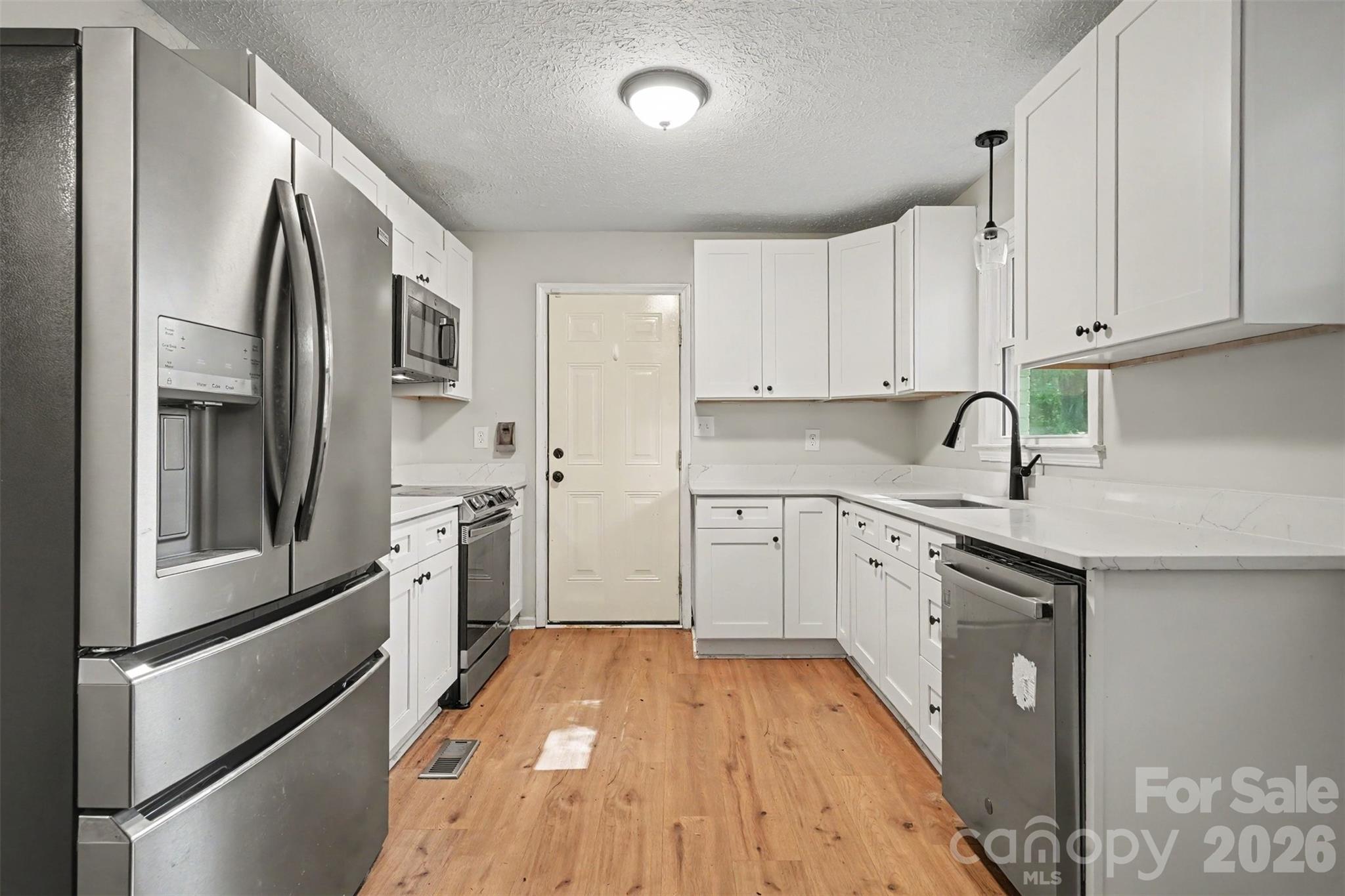1328 Newton Street — Shelby